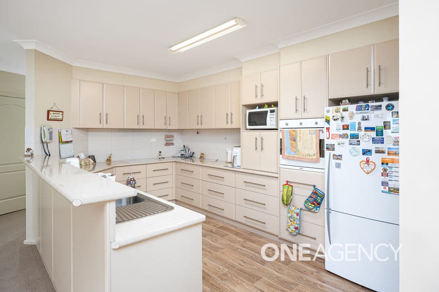 39 HENWOOD Avenue, Kooringal, Kooringal - Thumbnail 6