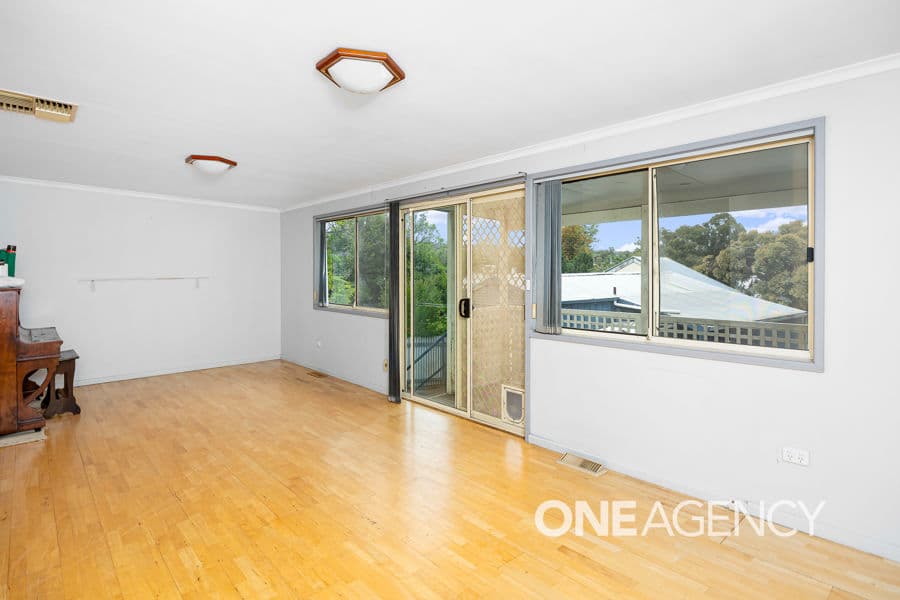 14 CONDON Avenue, Mount Austin, Mount Austin - Thumbnail 2