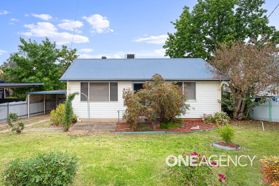 14 CONDON Avenue, Mount Austin, Mount Austin - Image 1