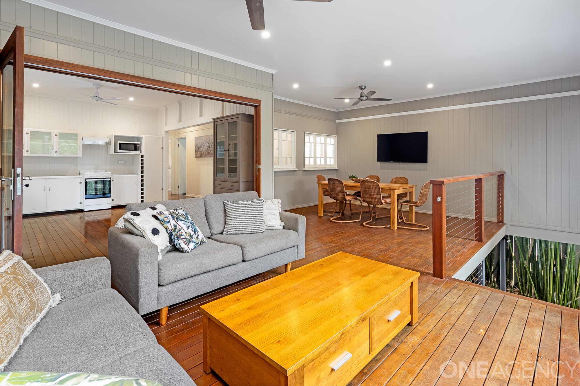 406 Oxley Avenue, Redcliffe, Redcliffe - Thumbnail 3