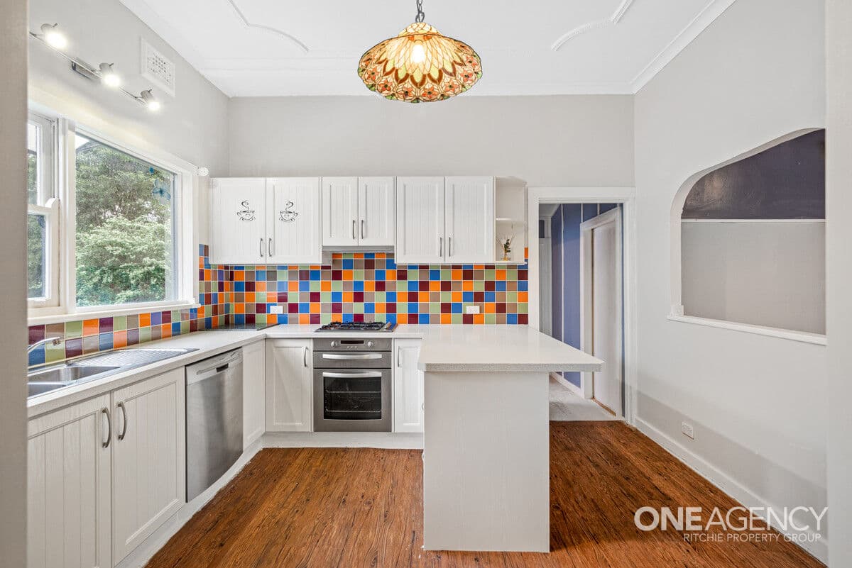 5 Springfield Crescent, Springwood, Springwood - Thumbnail 3