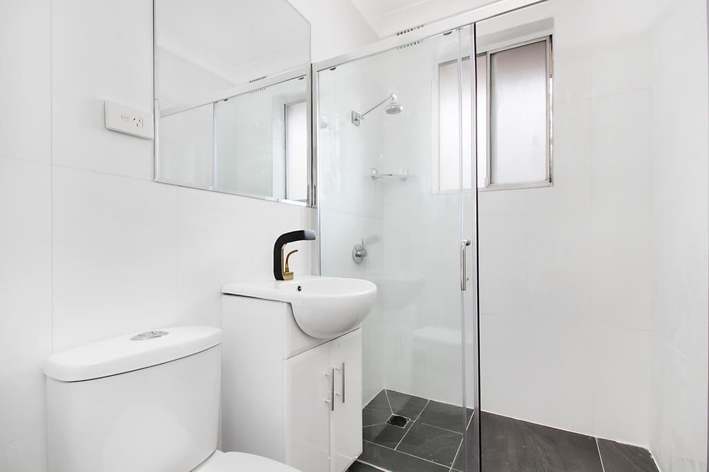12/18 Drummond Street, Warwick Farm, Warwick Farm - Thumbnail 3