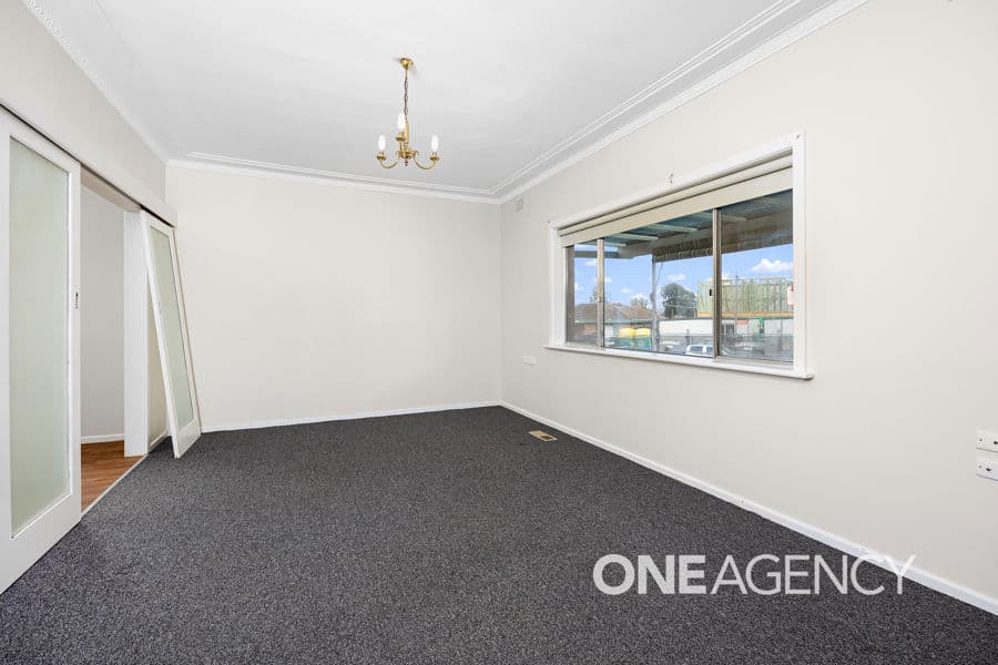 1 MANOORA Avenue, Mount Austin, Mount Austin - Thumbnail 2