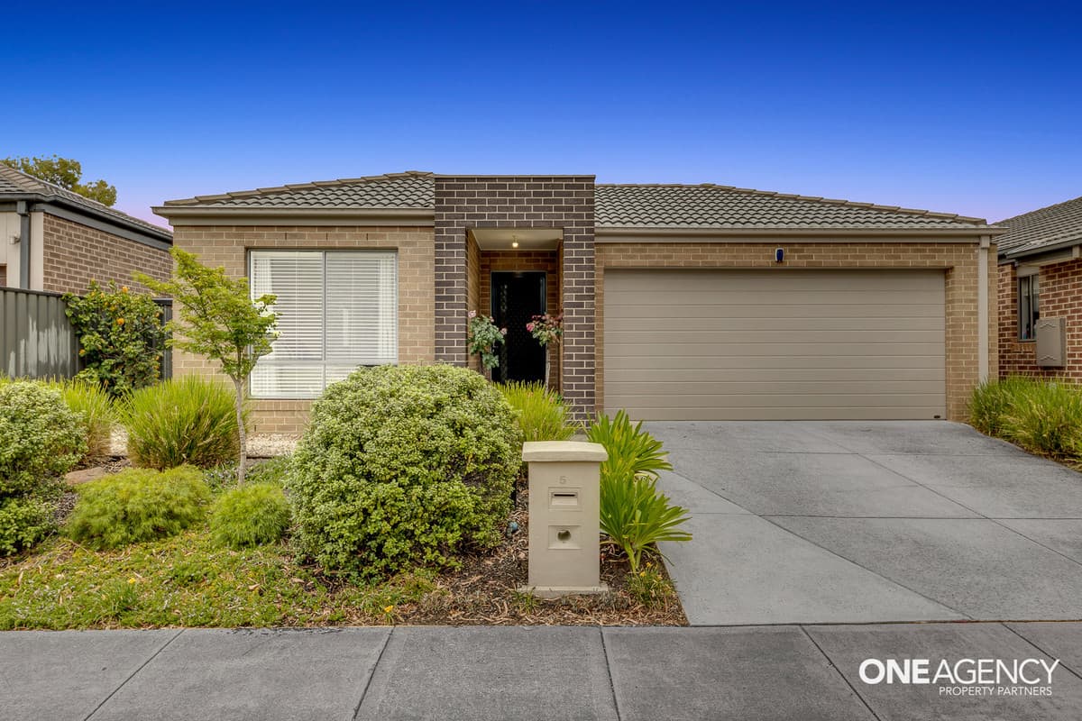 5 Breasley Parkway, Point Cook, Point Cook - Image 1