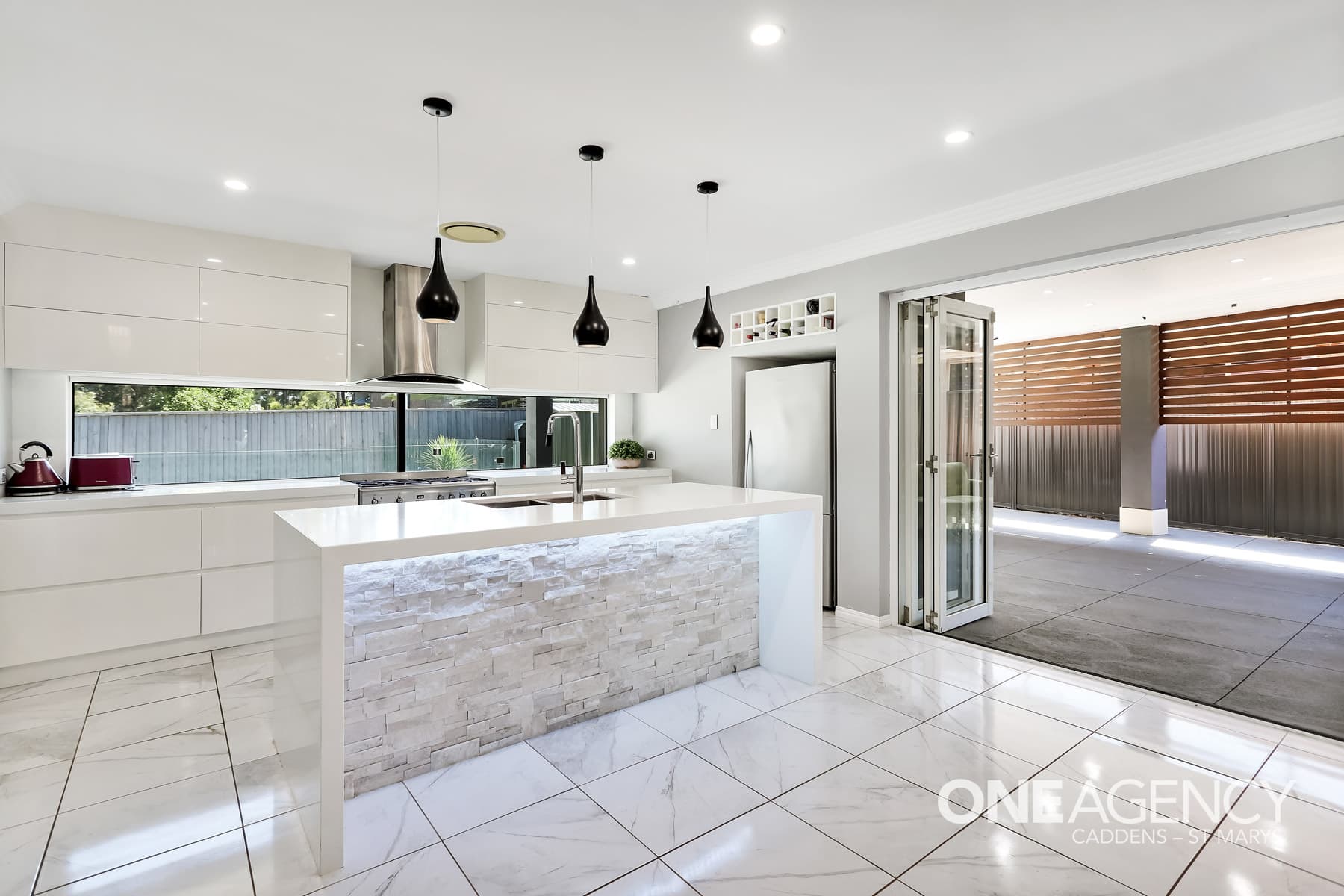 124 Goldmark Crescent, Cranebrook, Cranebrook - Thumbnail 2