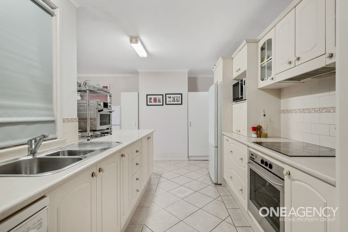 2a Russell Avenue, Valley Heights, Valley Heights - Thumbnail 3