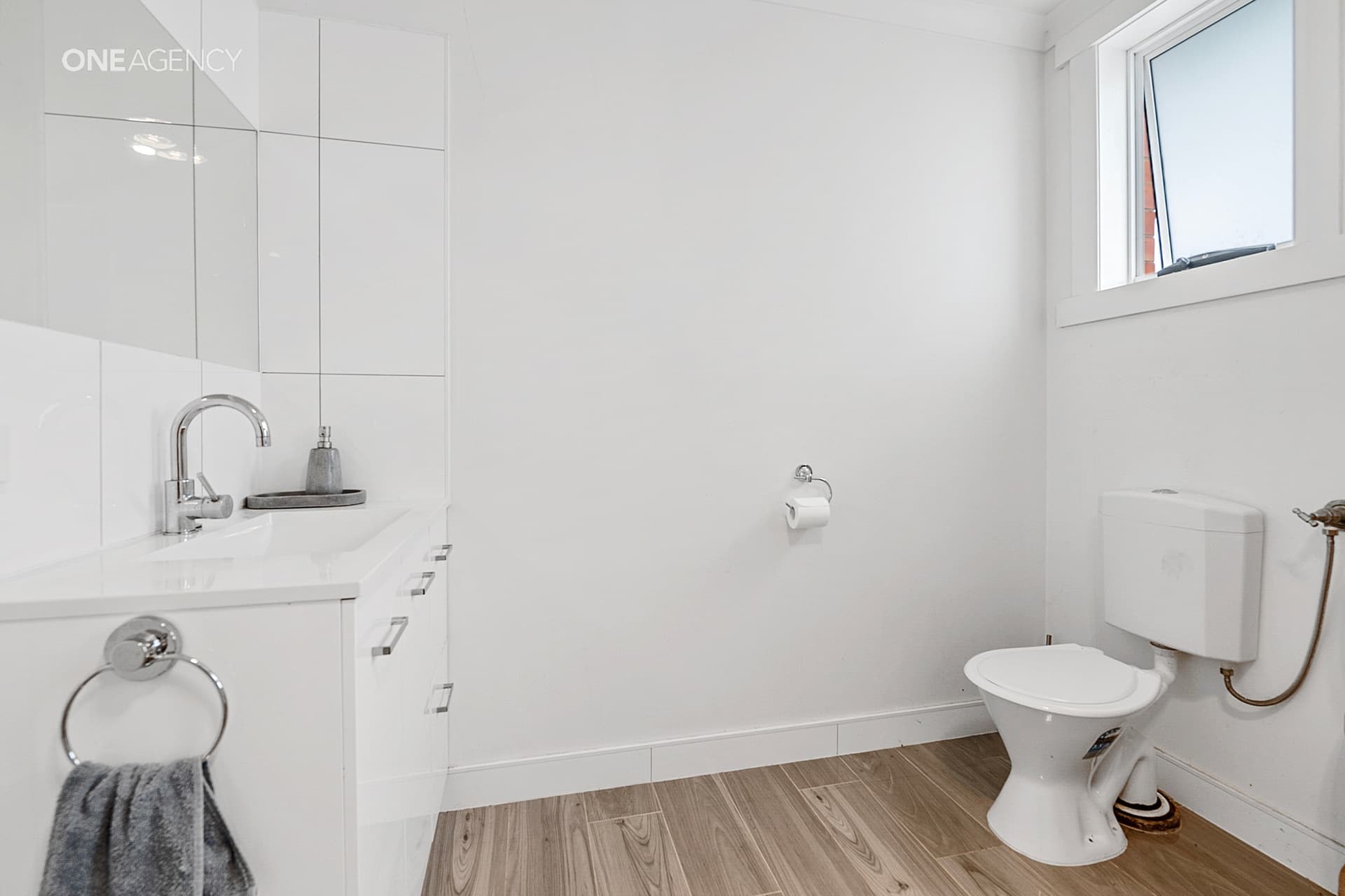18 Kiah Place, East Devonport, East Devonport - Thumbnail 4