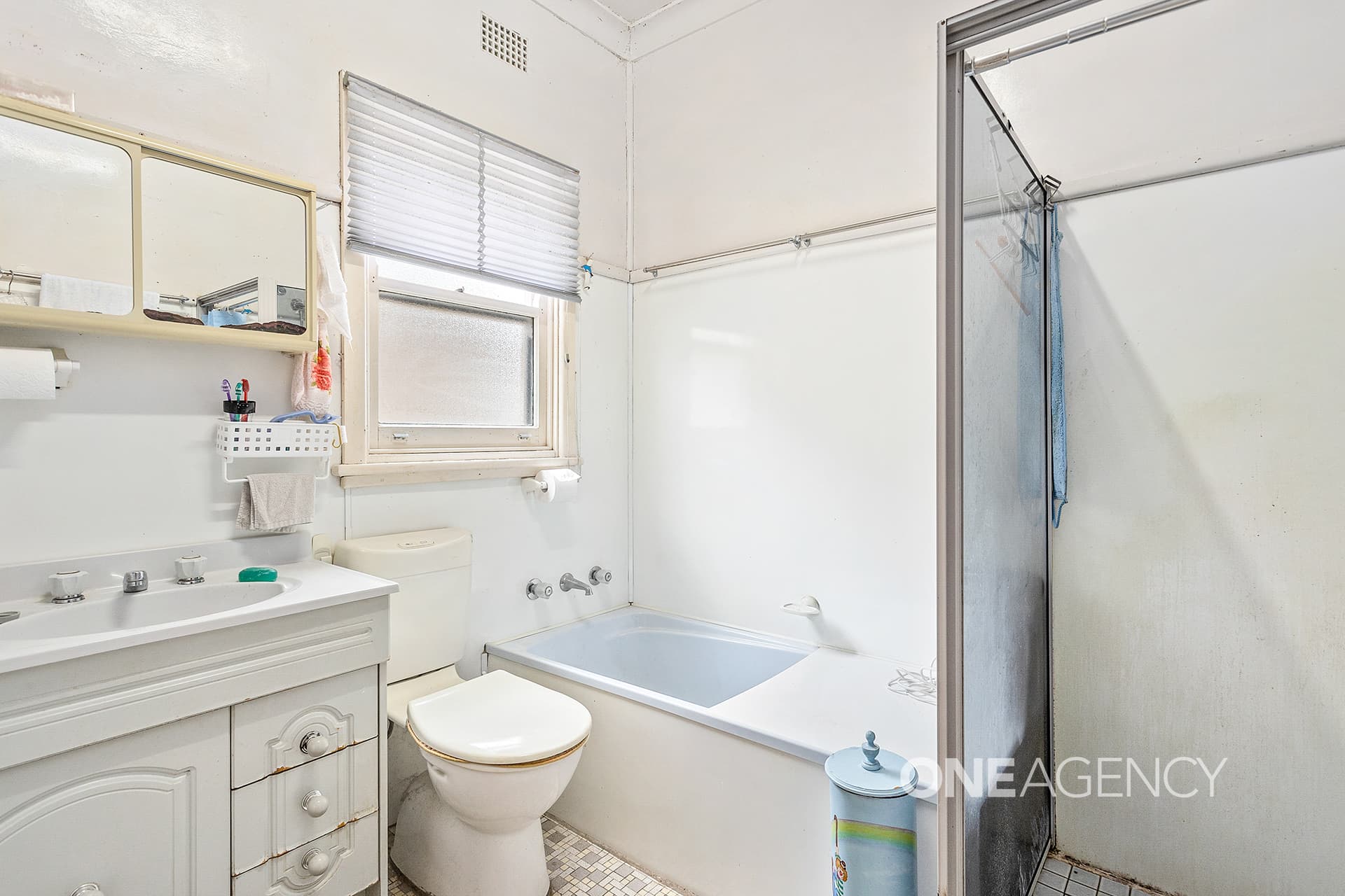76 Lake Entrance Road, Oak Flats, Oak Flats - Thumbnail 7