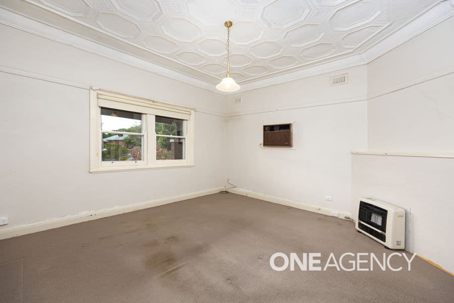 4 ATHOL Street, Turvey Park, Turvey Park - Thumbnail 2
