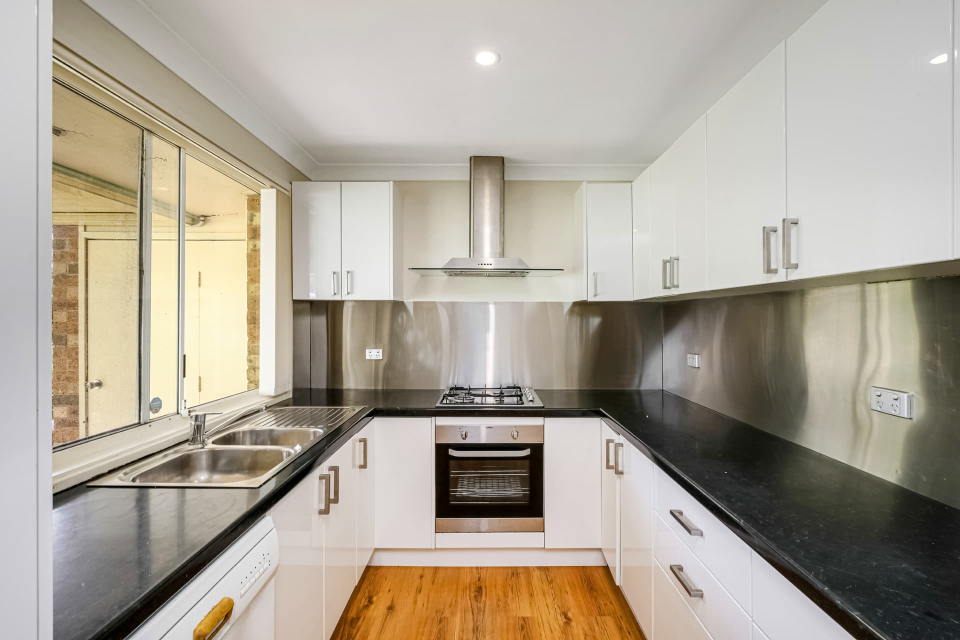 7 Simpson Close, Kariong, Kariong - Thumbnail 4