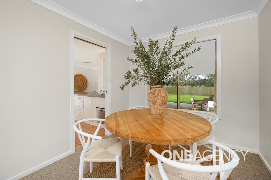 10 TRUSCOTT Drive, Ashmont, Ashmont - Thumbnail 4