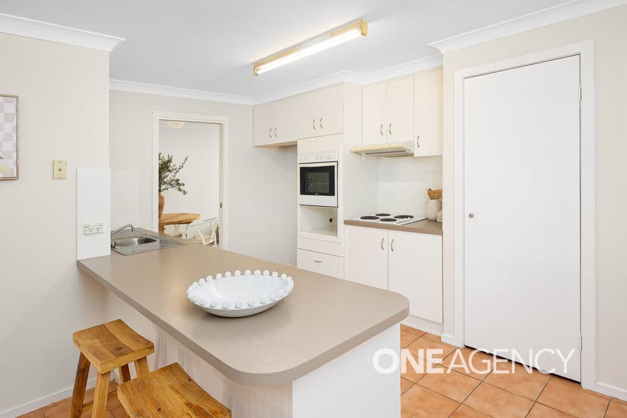 10 TRUSCOTT Drive, Ashmont, Ashmont - Thumbnail 5