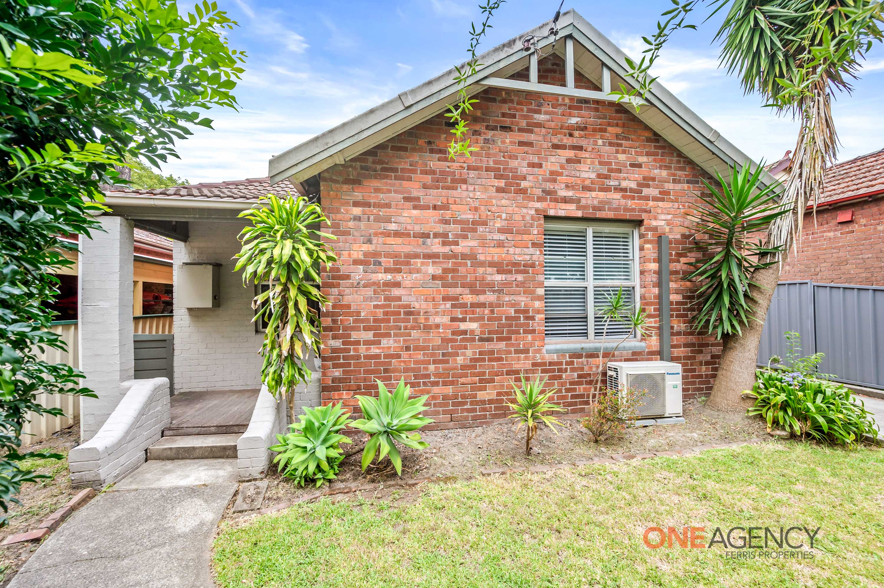 46 Kitchener Parade, Mayfield East, Mayfield East - Image 1