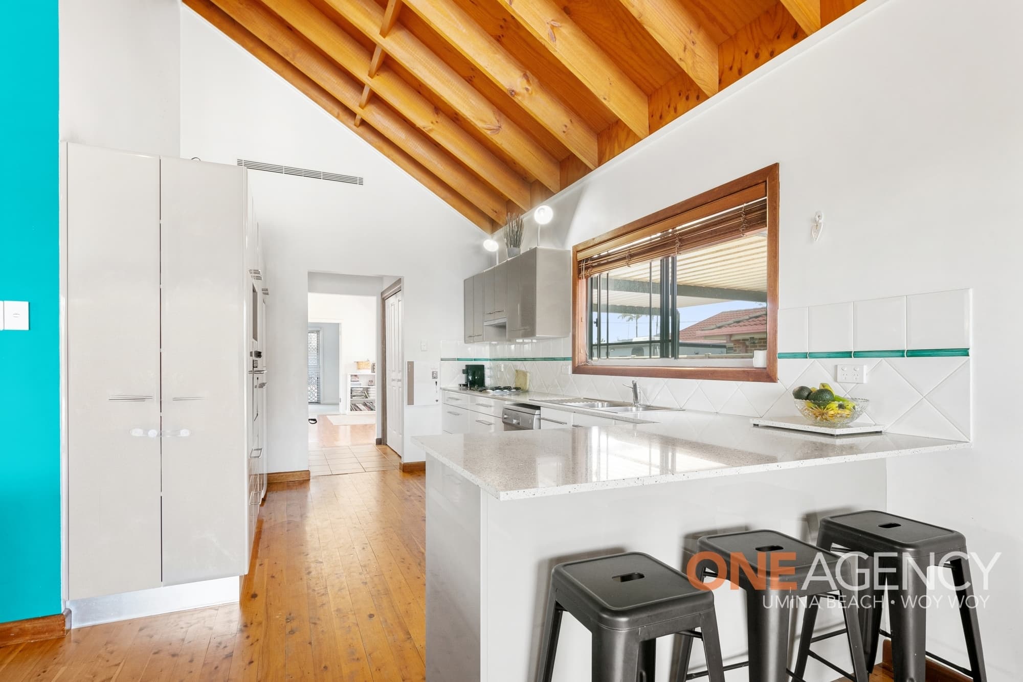 39 Davis Street, Booker Bay, Booker Bay - Thumbnail 5