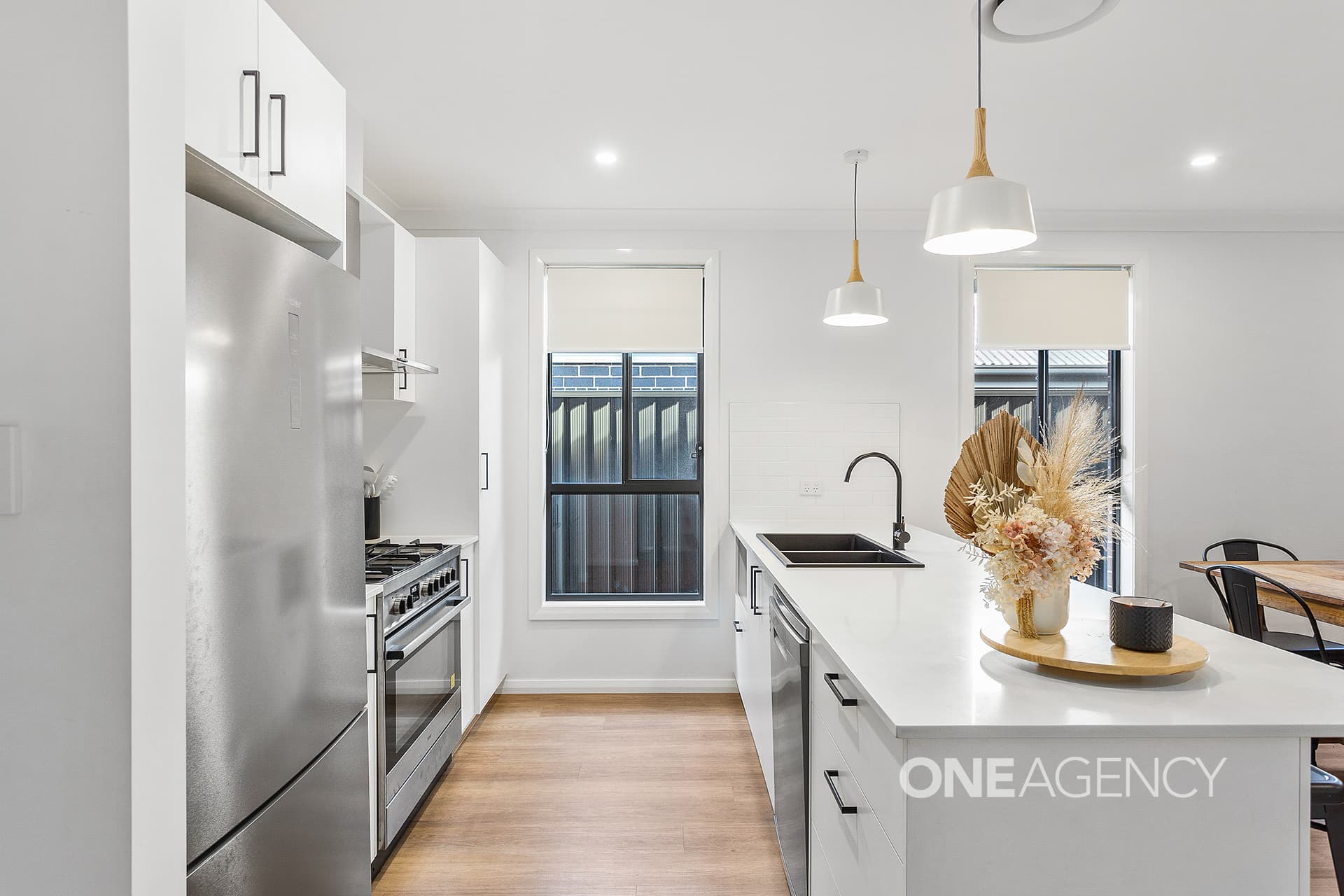 11 Bowral Crescent, Tullimbar, Tullimbar - Thumbnail 2