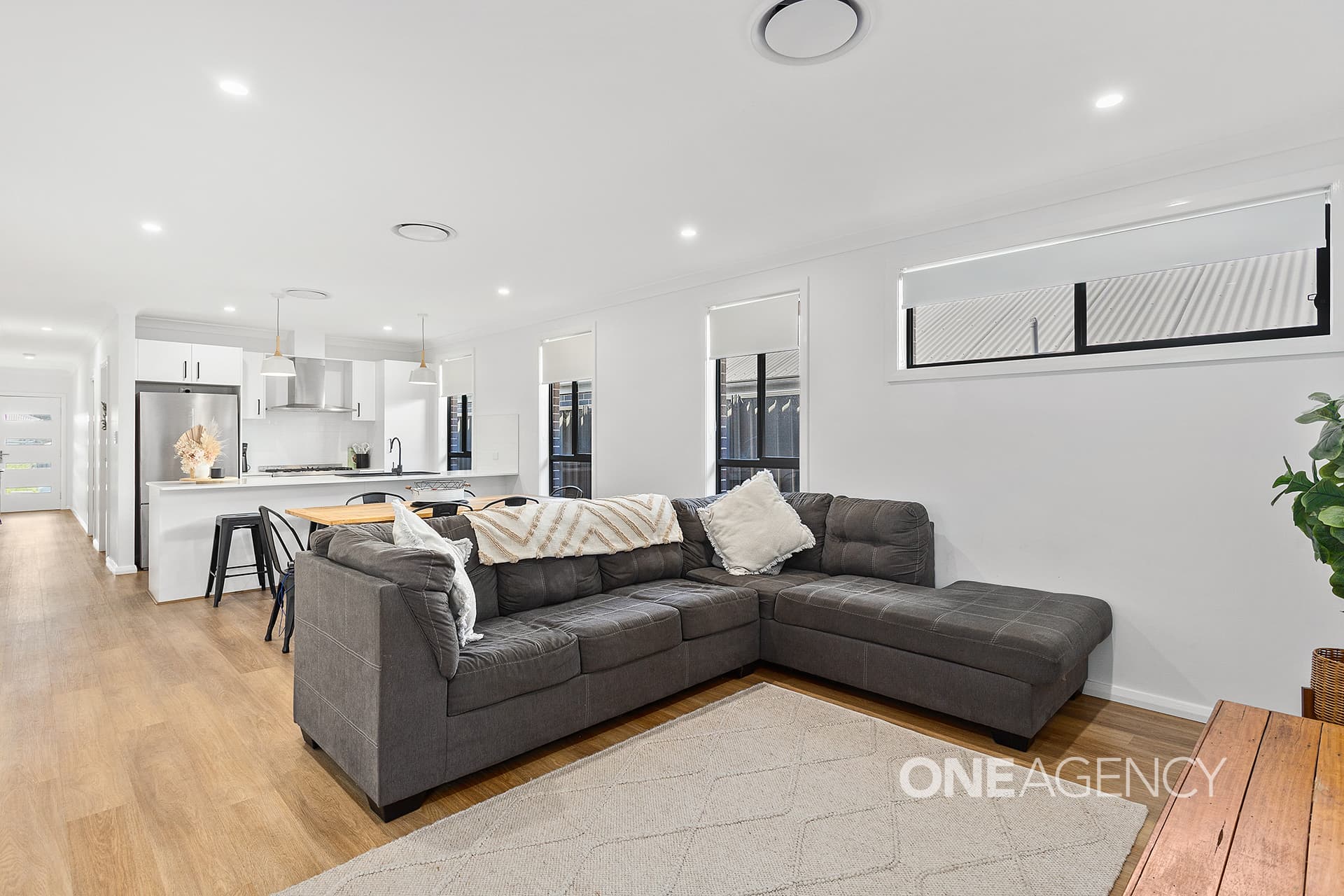 11 Bowral Crescent, Tullimbar, Tullimbar - Thumbnail 4