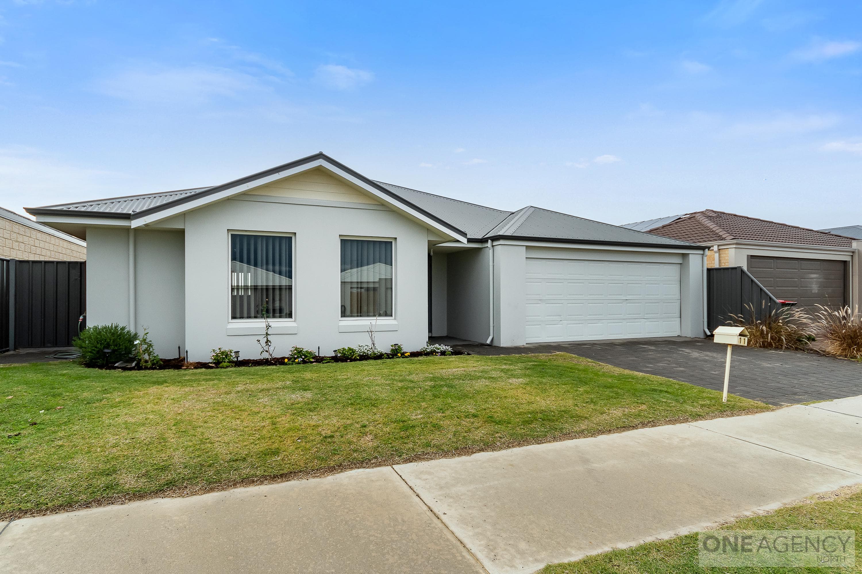 11 Mayali Bend, Banksia Grove, Banksia Grove - Thumbnail 2