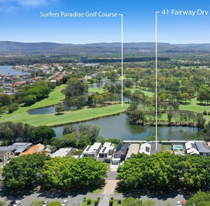 41b Fairway Drive, Clear Island Waters, Clear Island Waters - Thumbnail 4