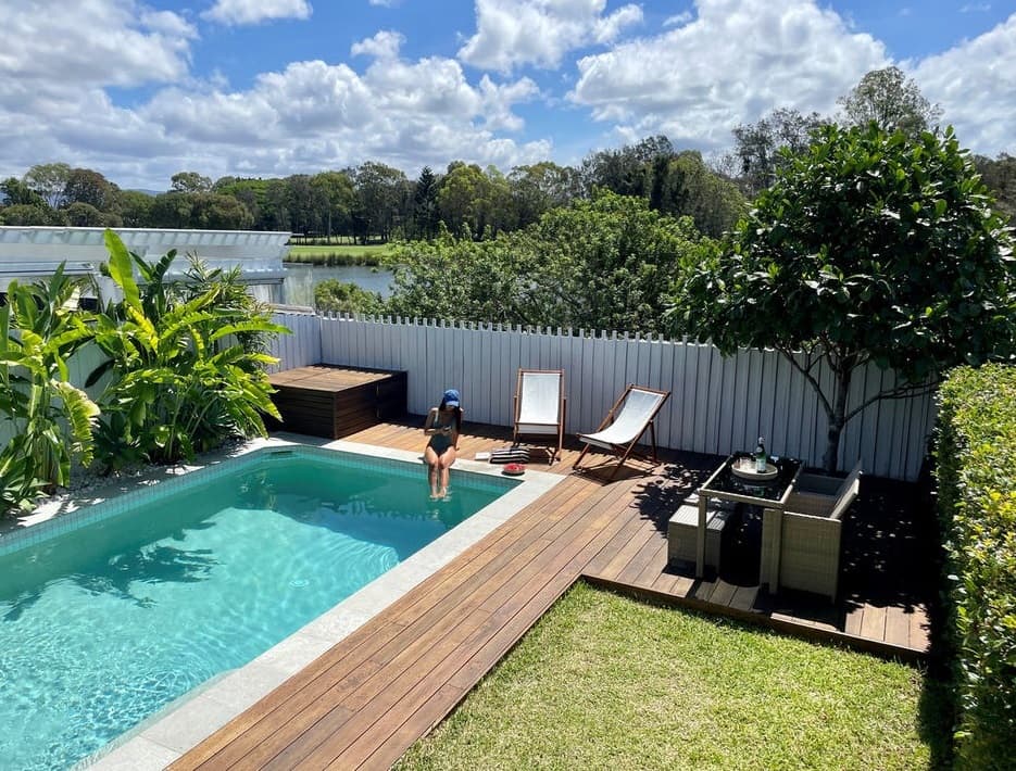 41b Fairway Drive, Clear Island Waters, Clear Island Waters - Thumbnail 3