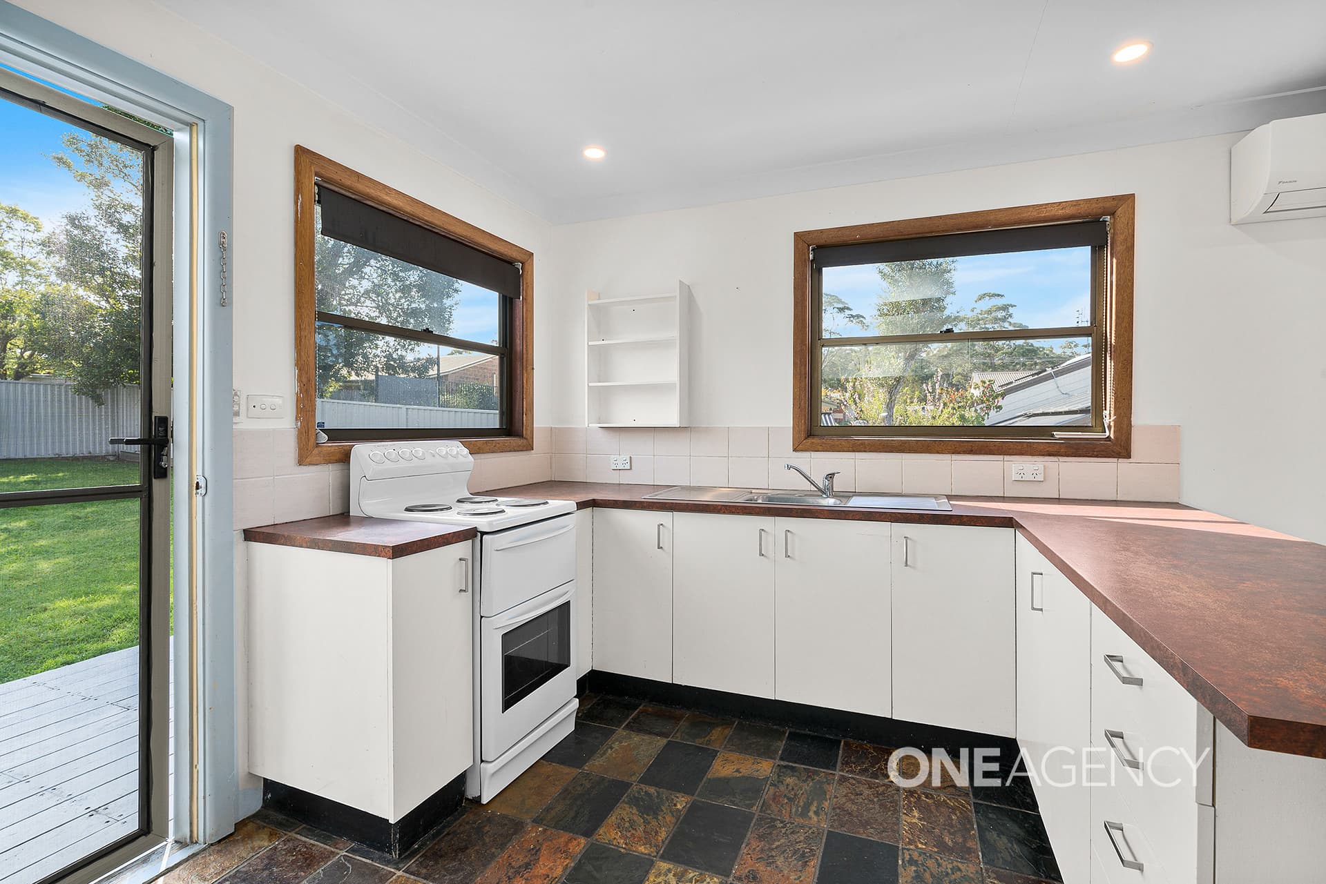 15 Watersedge Avenue, Basin View, Basin View - Thumbnail 3