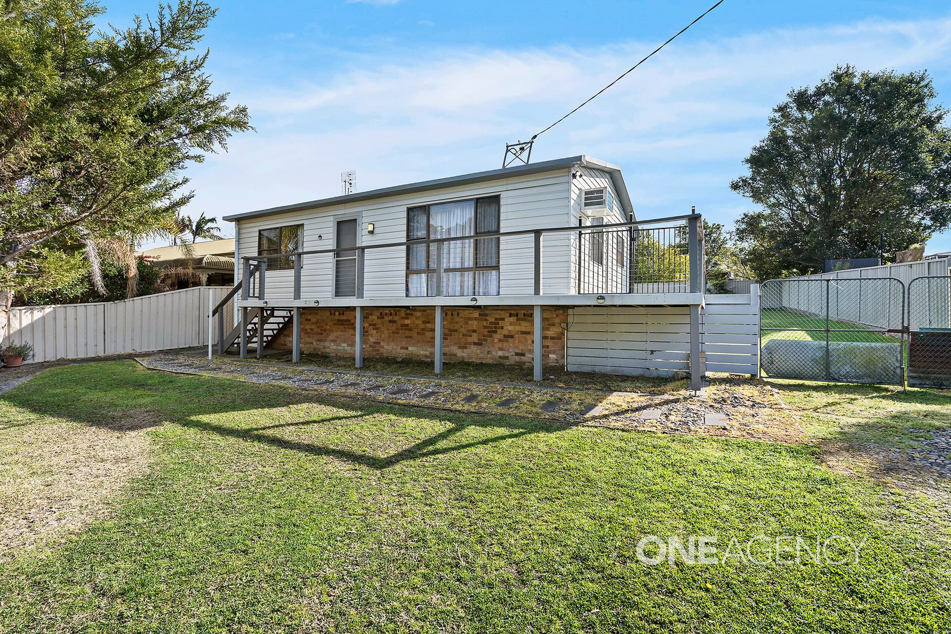 15 Watersedge Avenue, Basin View, Basin View - Image 1
