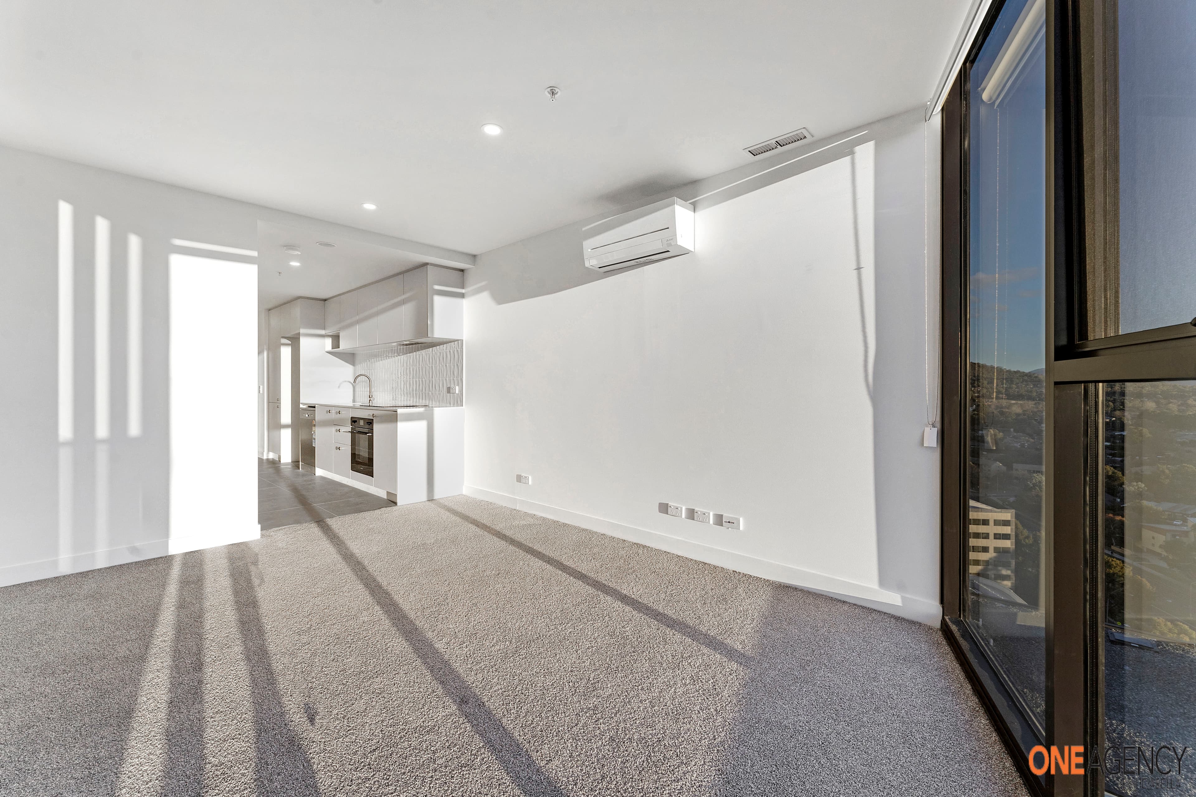 1905/2 Furzer   Street, Phillip, Phillip - Thumbnail 4