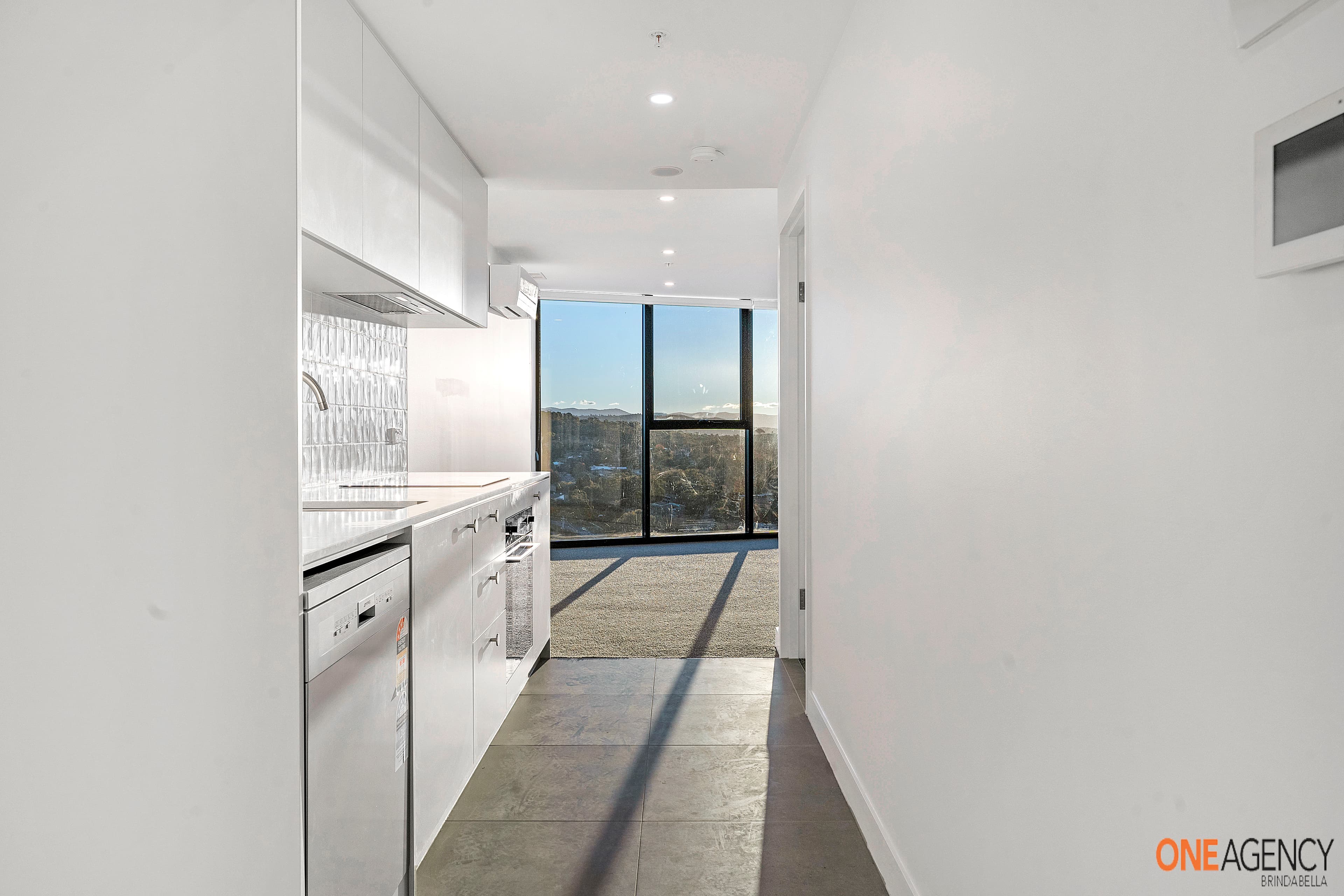 1905/2 Furzer   Street, Phillip, Phillip - Thumbnail 6