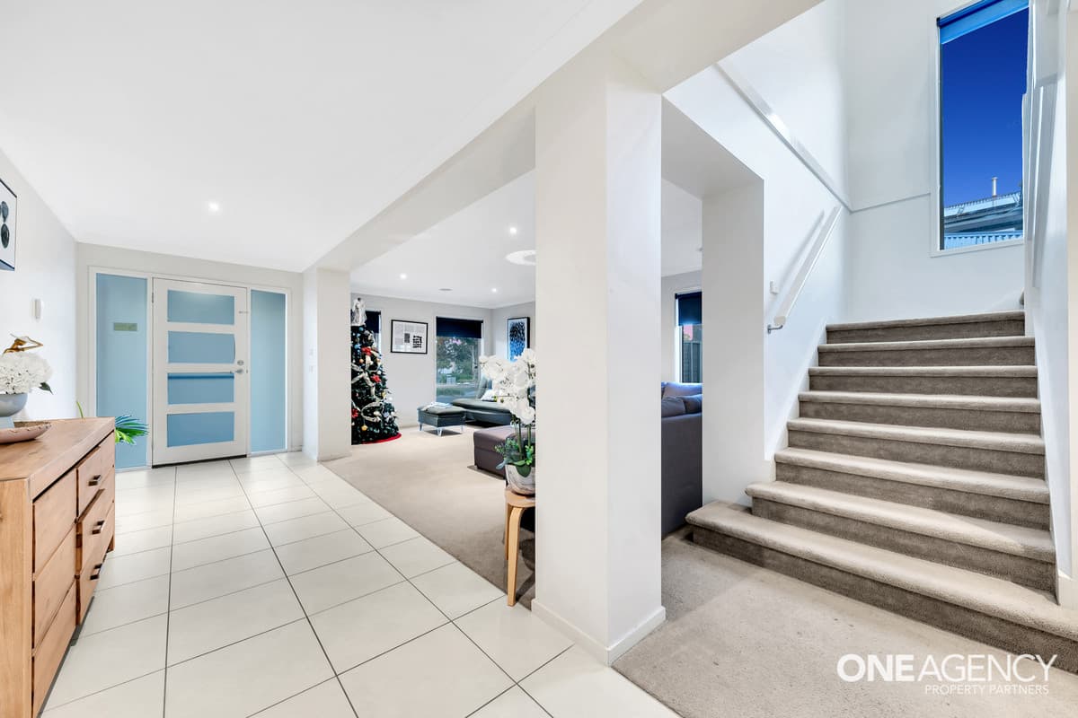 147 Featherbrook Drive, Point Cook, Point Cook - Thumbnail 4