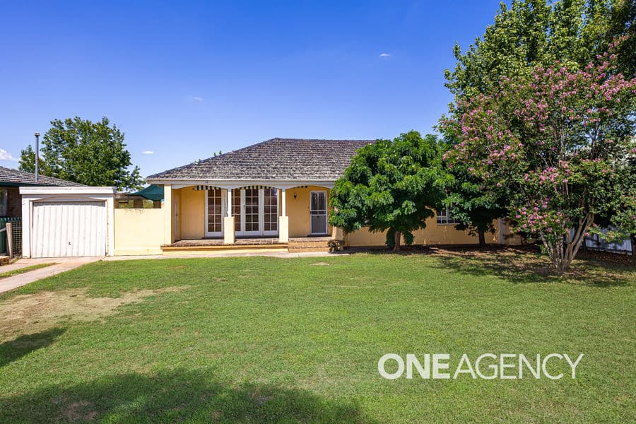 97 GROVE Street, Kooringal, Kooringal - Image 1