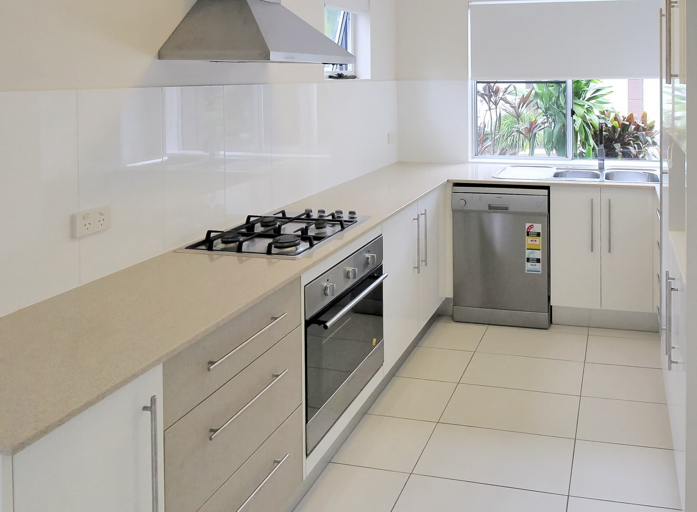 8/65 Manooka Drive, Cannonvale, Cannonvale - Thumbnail 3