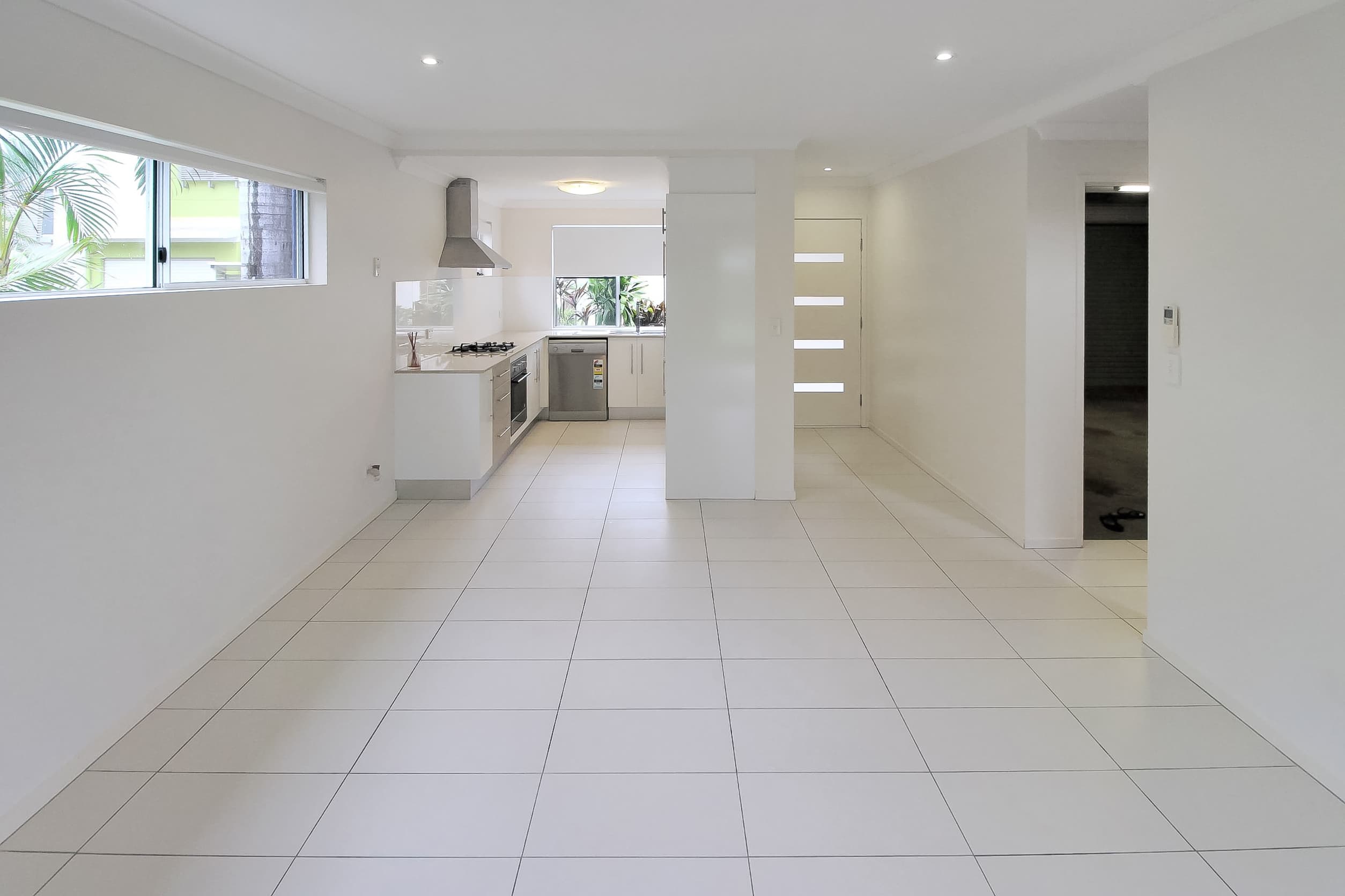 8/65 Manooka Drive, Cannonvale, Cannonvale - Thumbnail 2