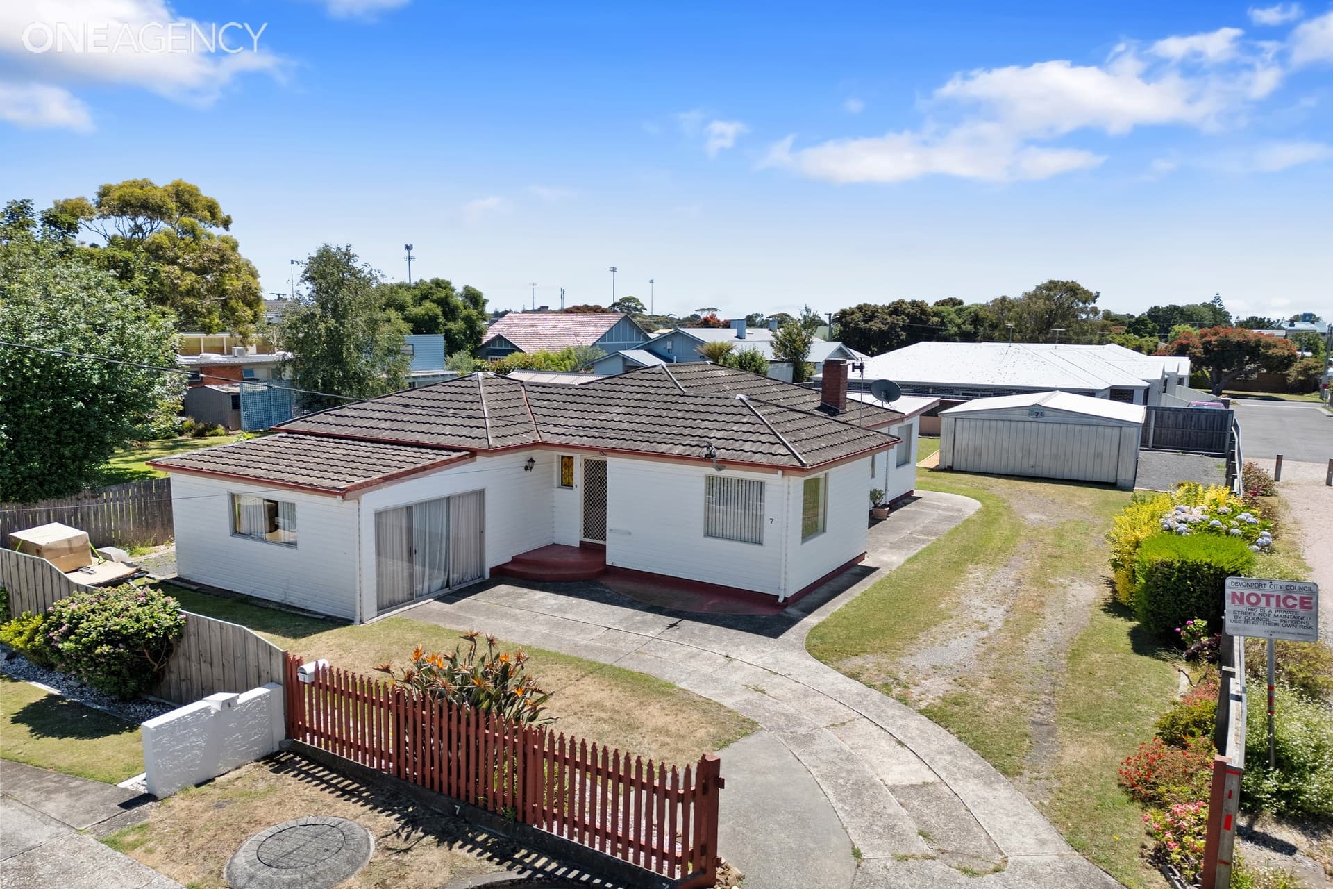 7 Walpole Place, Devonport, Devonport - Thumbnail 2