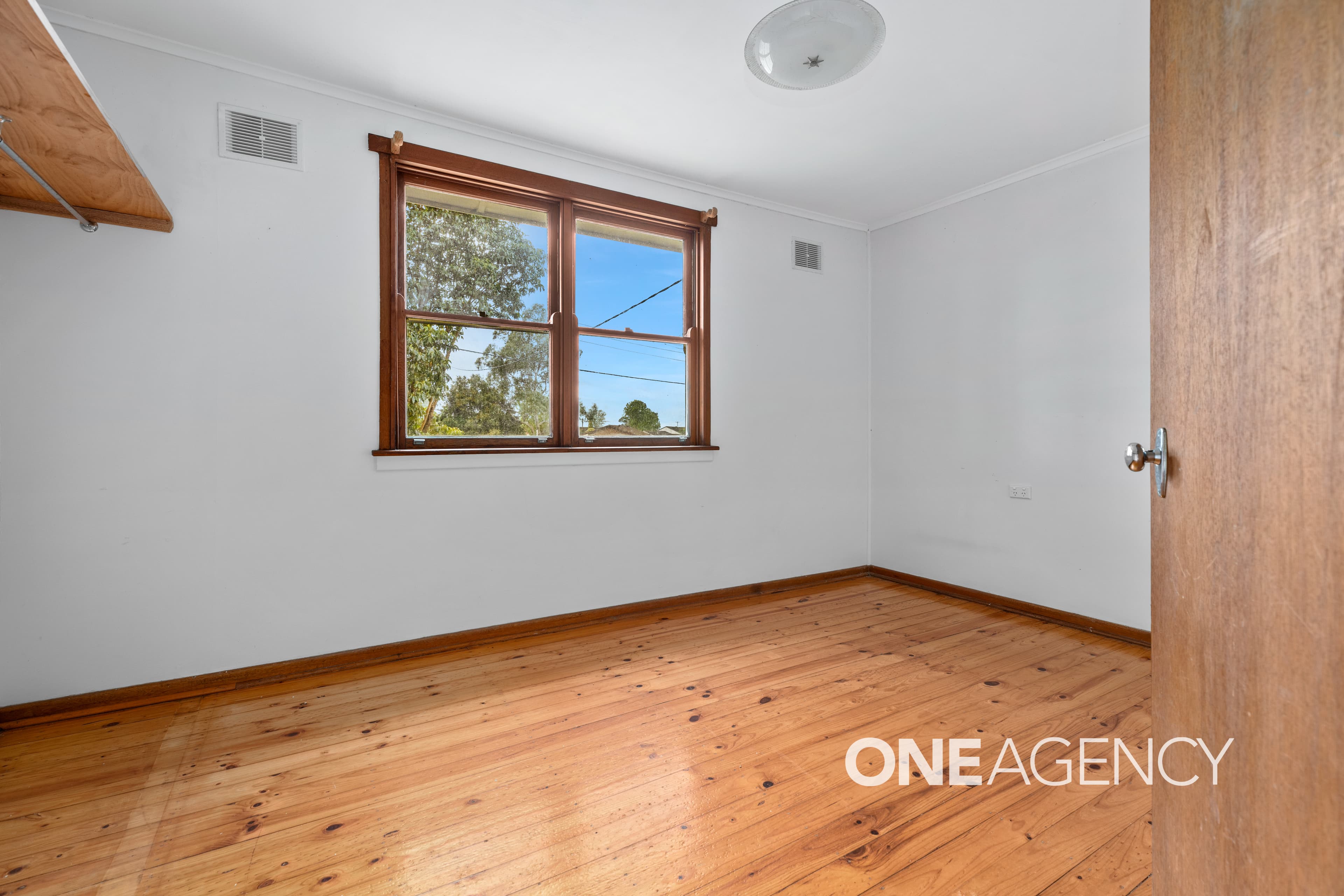 28 Seccombe Street, Nowra, Nowra - Thumbnail 4