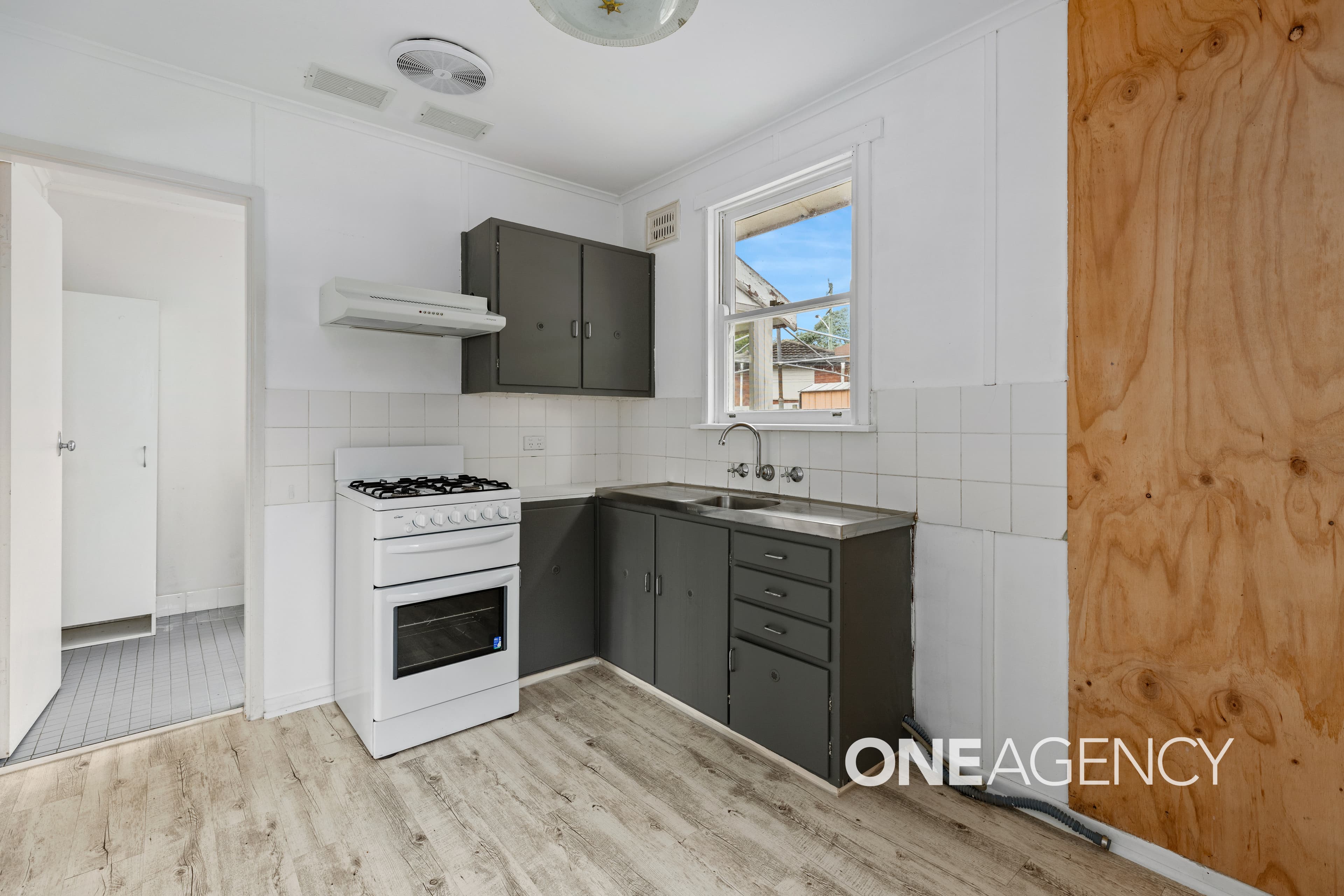 28 Seccombe Street, Nowra, Nowra - Thumbnail 6