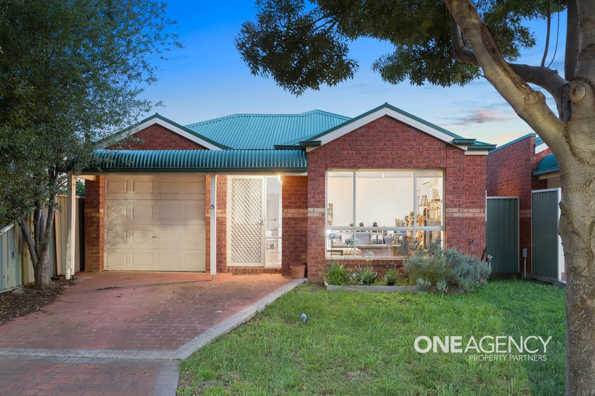 5 The Crescent, Point Cook, Point Cook - Thumbnail 2