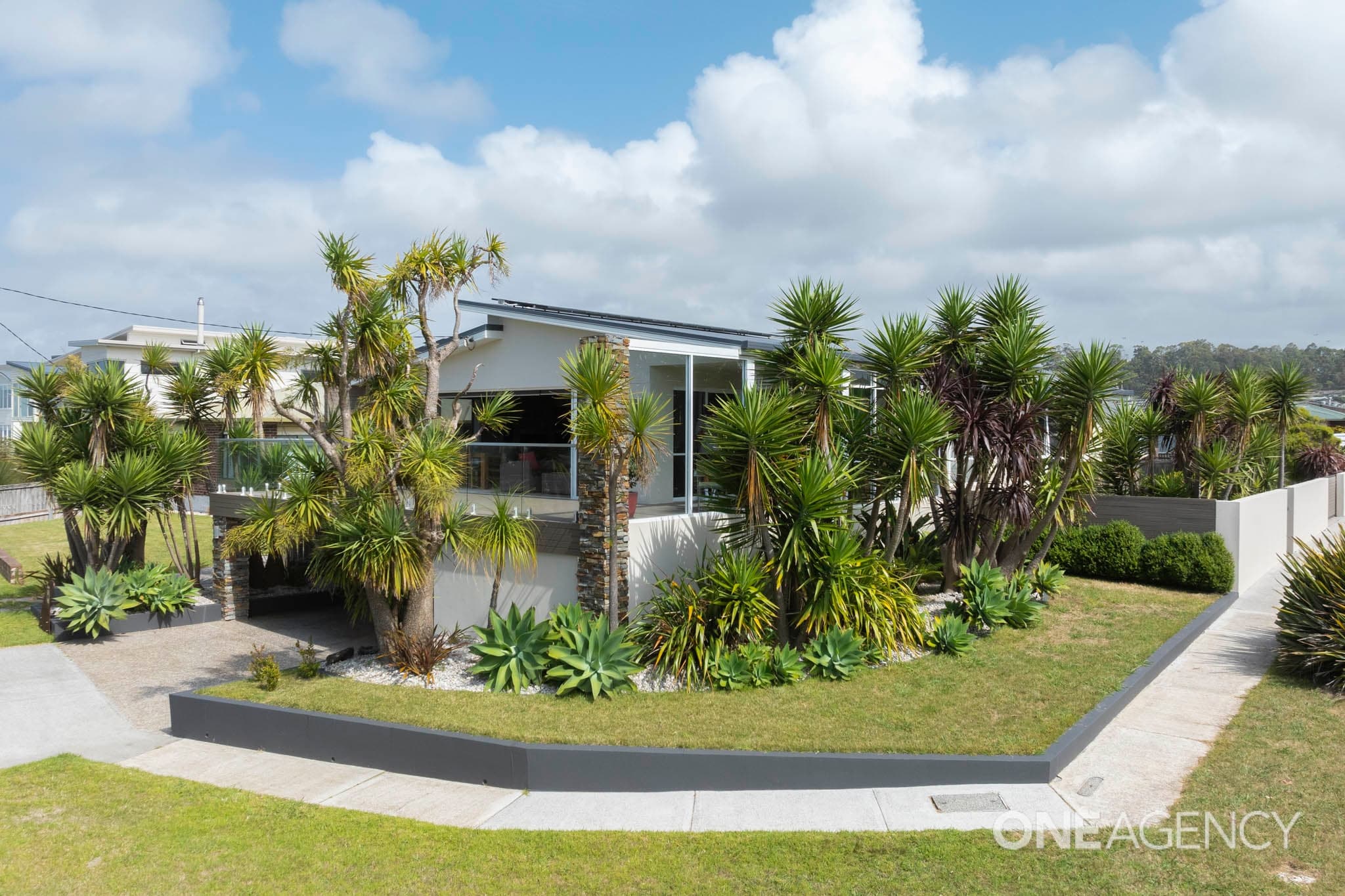 15 Somerset Esplanade, Somerset, Somerset - Thumbnail 3