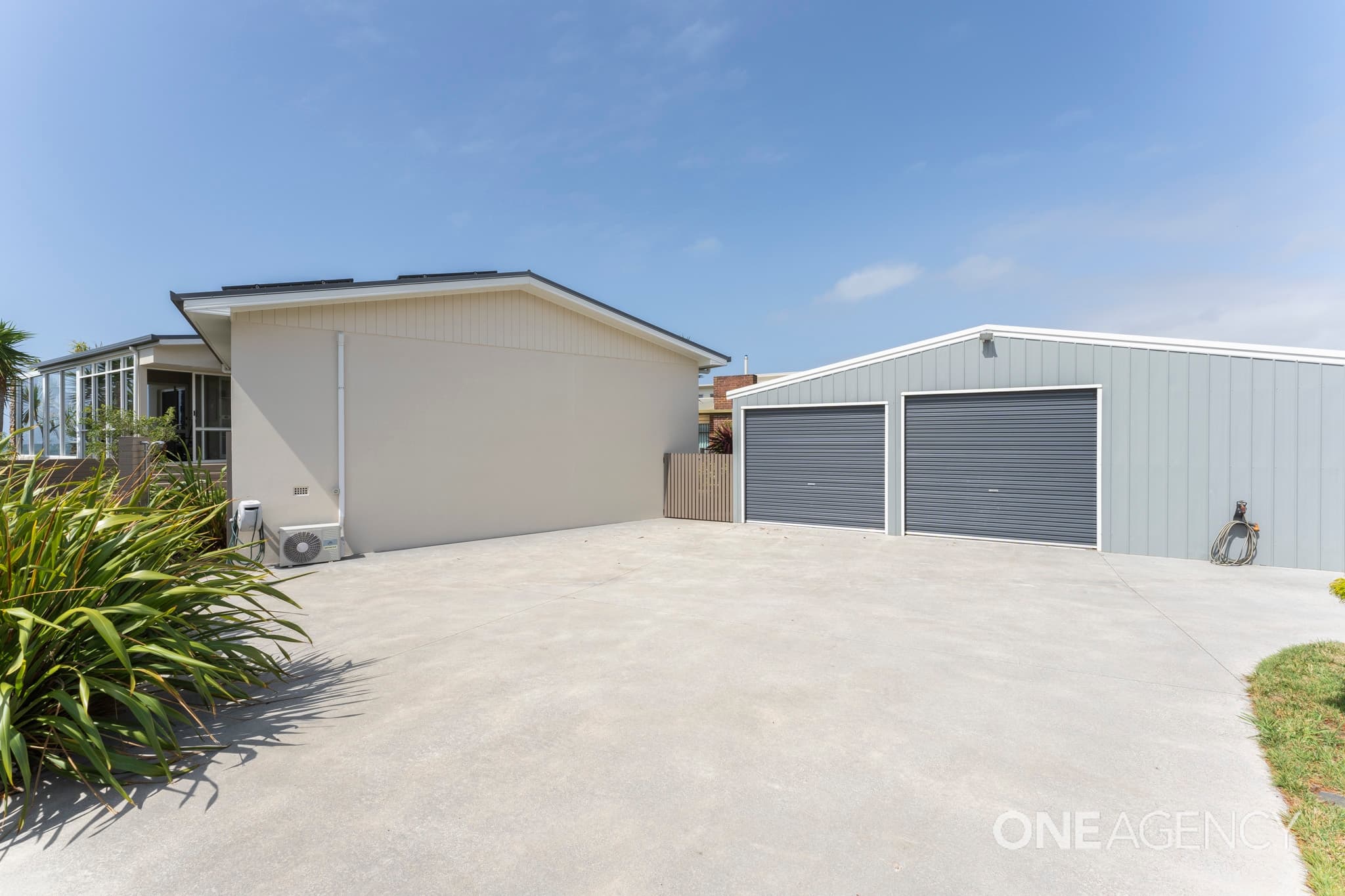 15 Somerset Esplanade, Somerset, Somerset - Thumbnail 4