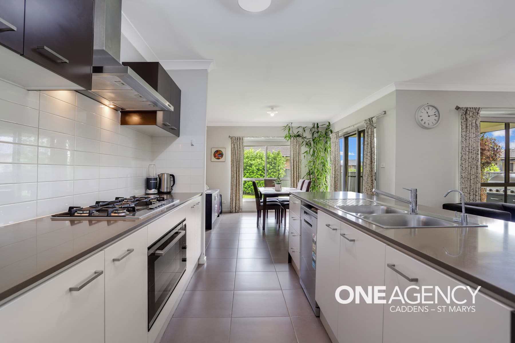 2 White Cedar Avenue, Claremont Meadows, Claremont Meadows - Thumbnail 2