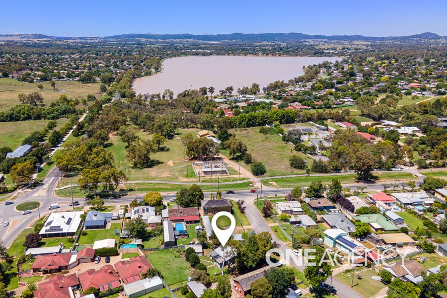 19 COCHRANE Street, Kooringal, Kooringal - Thumbnail 3