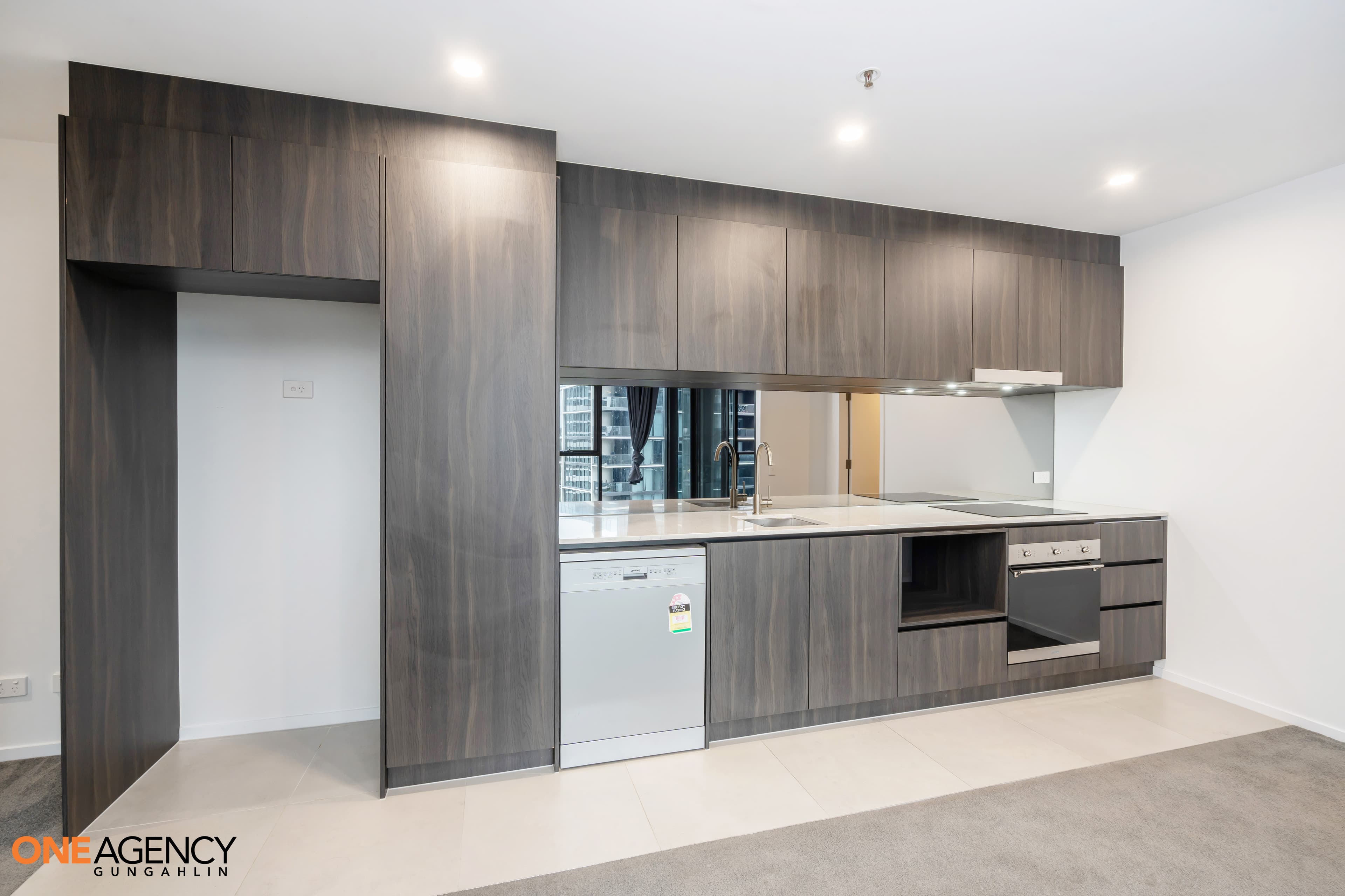 906/1 Grazier Lane, Belconnen, Belconnen - Thumbnail 4