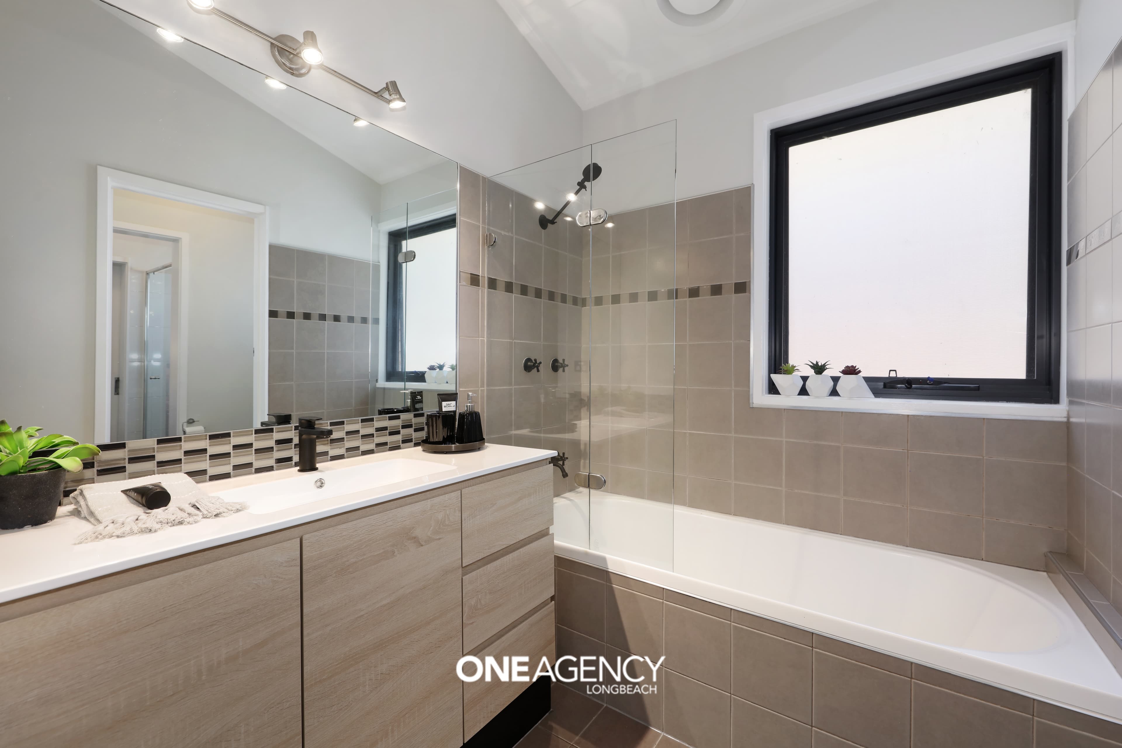 4 Tarongo Drive, Aspendale, Aspendale - Thumbnail 7