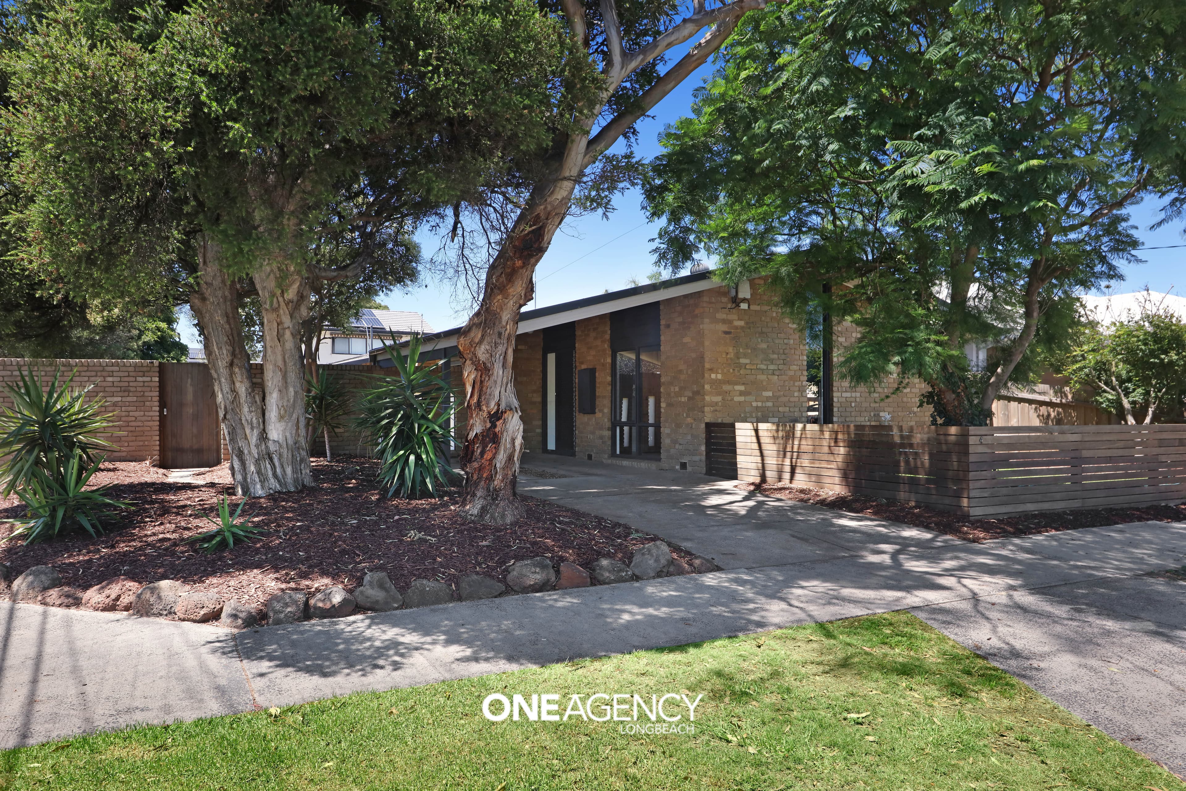 4 Tarongo Drive, Aspendale, Aspendale - Thumbnail 2