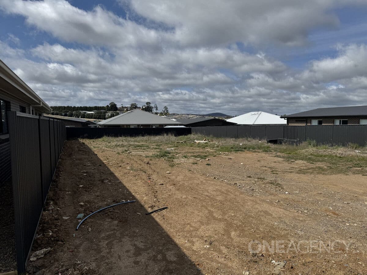26 Bonneville Boulevard, Goulburn, Goulburn - Thumbnail 2