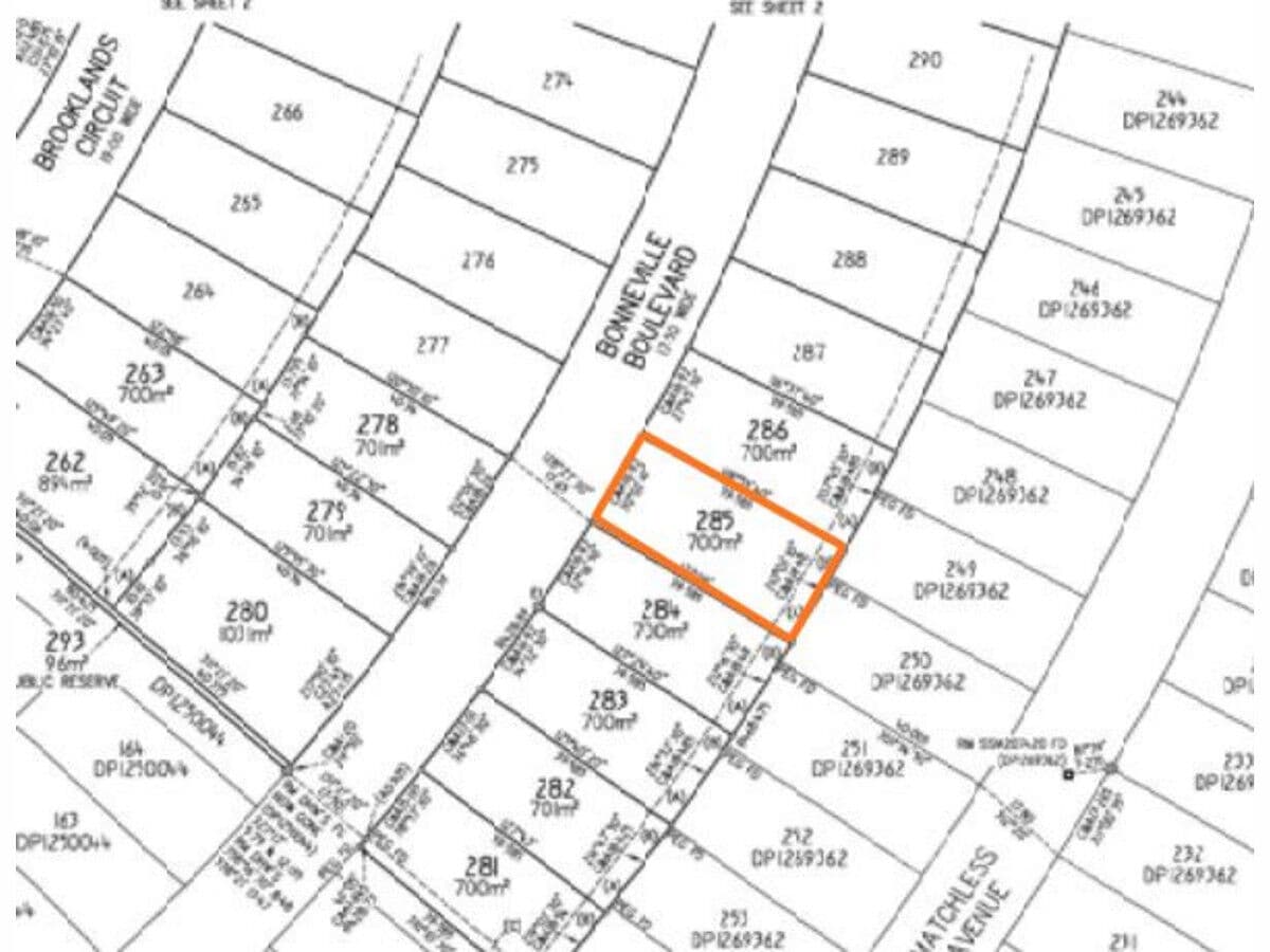 26 Bonneville Boulevard, Goulburn, Goulburn - Image 1