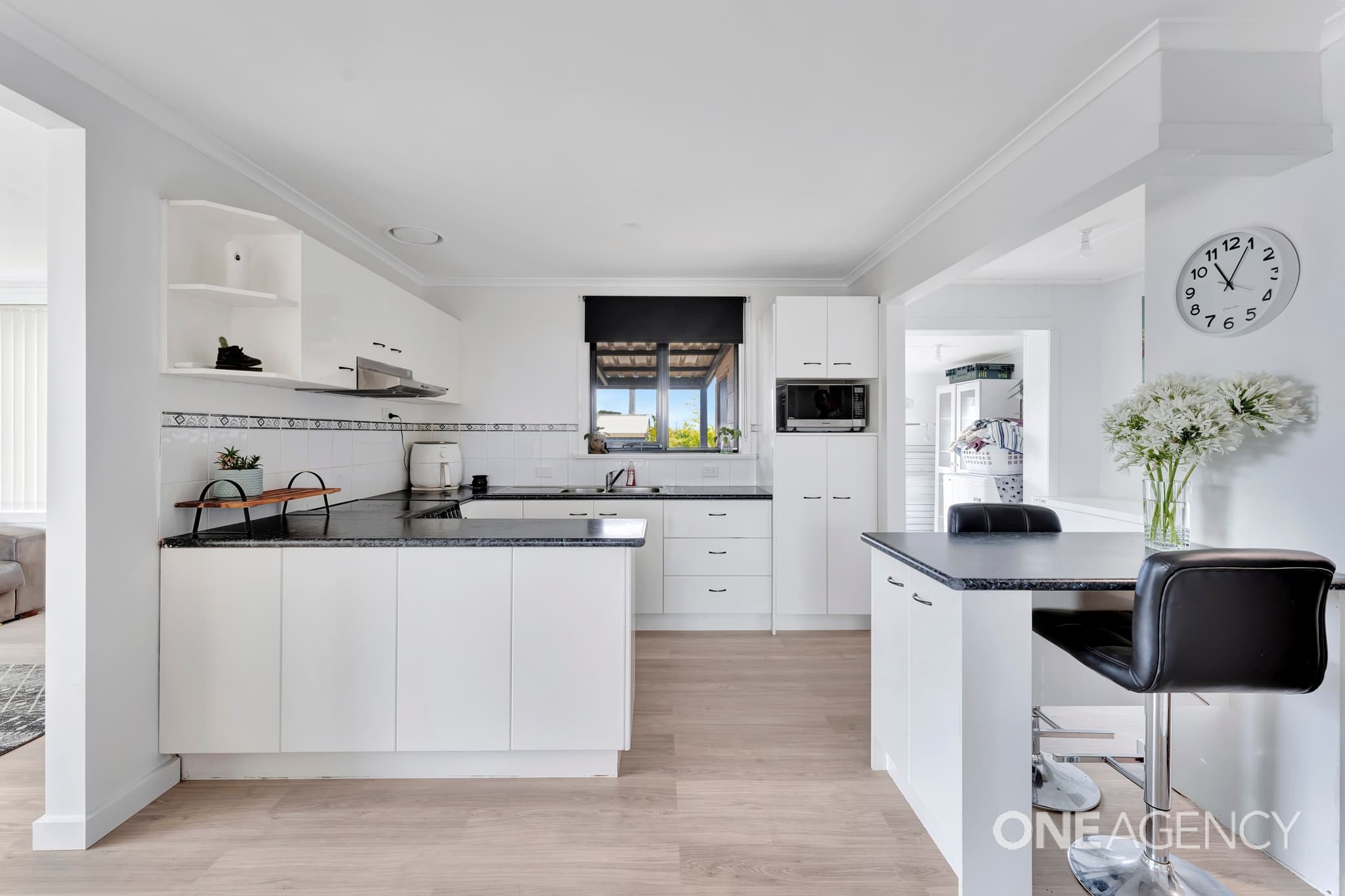 93 Stirling Street, Acton, Acton - Thumbnail 2