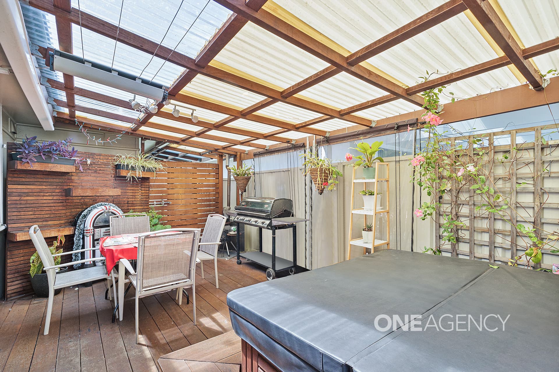 558 Northcliffe Drive, Berkeley, Berkeley - Thumbnail 6