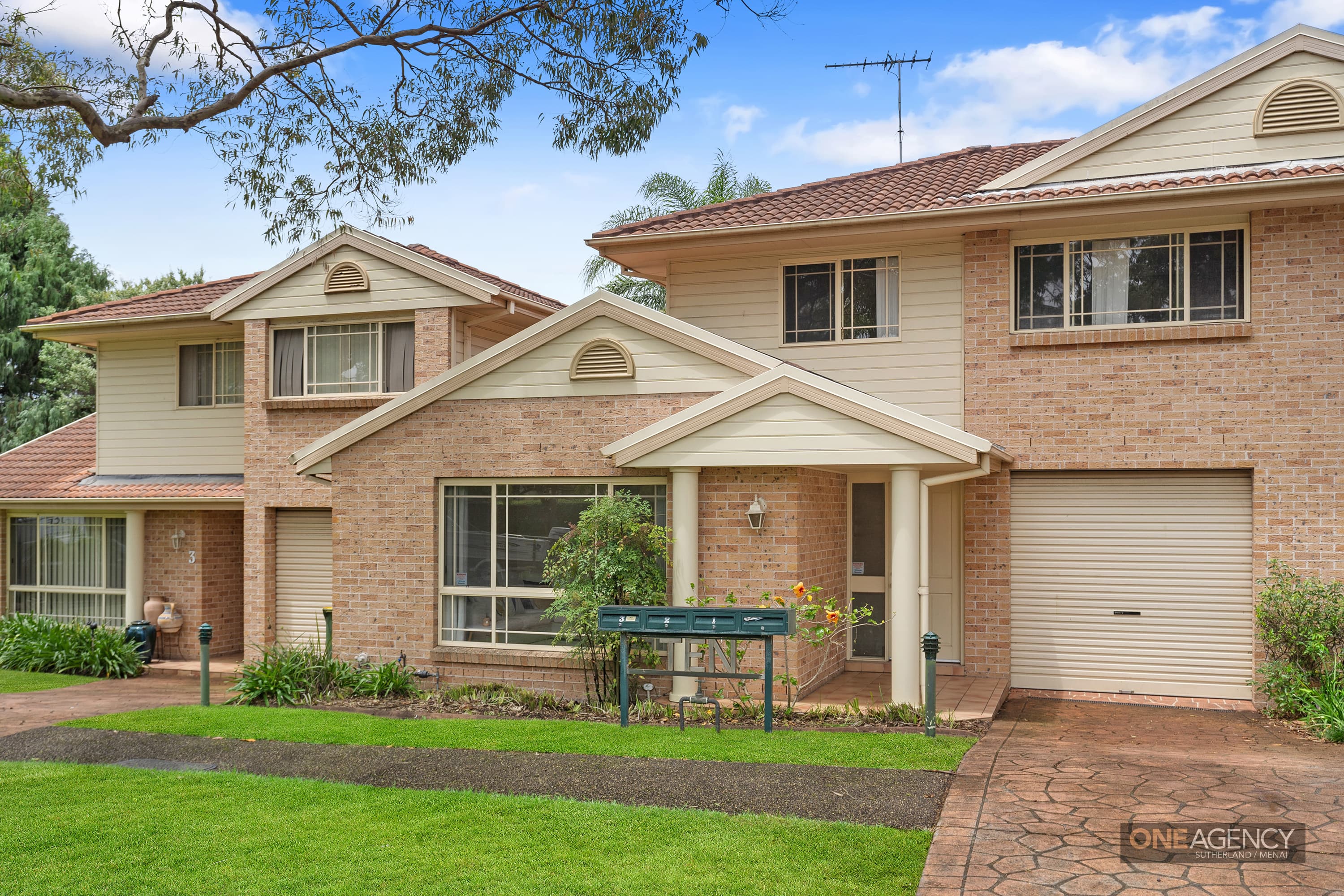 2/10 Foch Avenue, Gymea, Gymea - Image 1