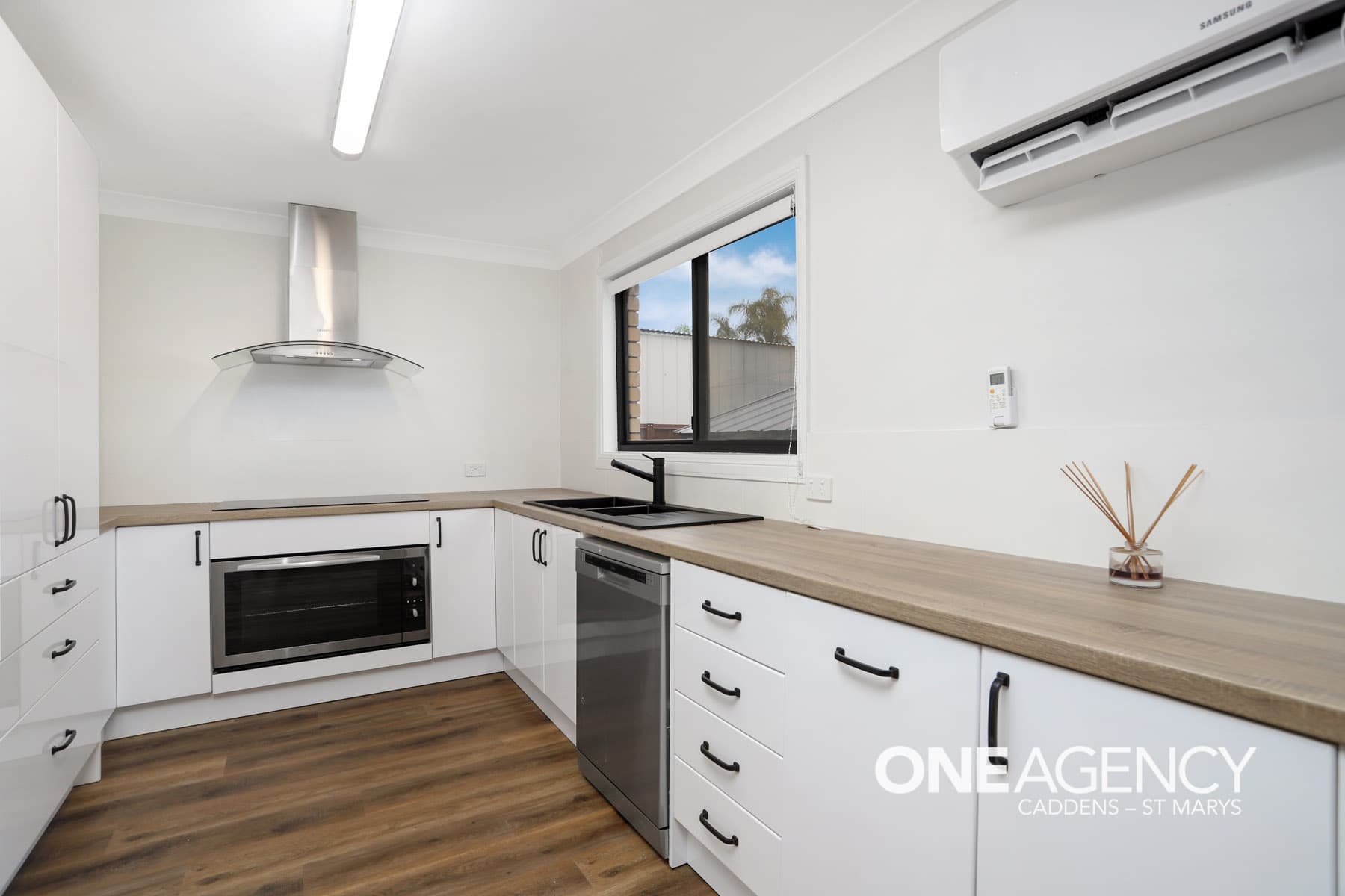 5 Grimmett Court, St Clair, St Clair - Thumbnail 2