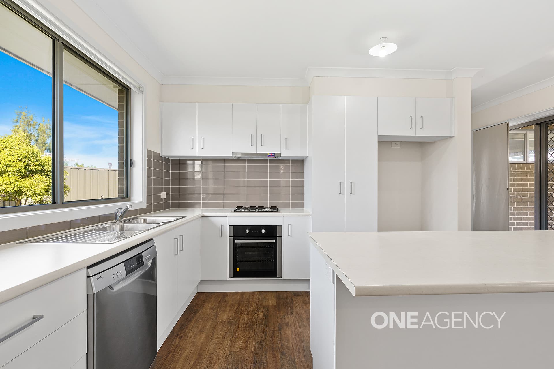 64 Halloran Street, Vincentia, Vincentia - Thumbnail 2