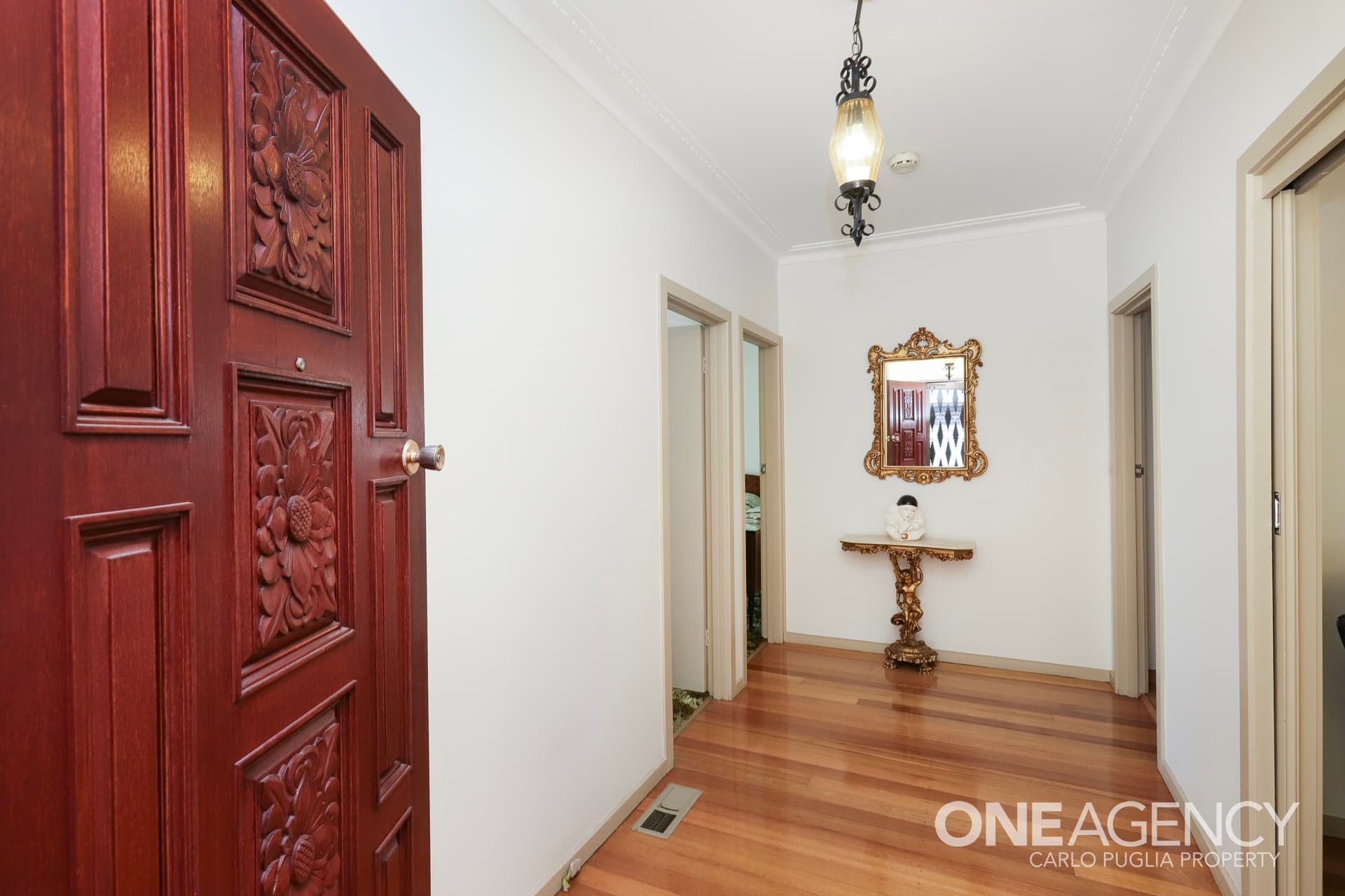 118 East Street, Hadfield, Hadfield - Thumbnail 2